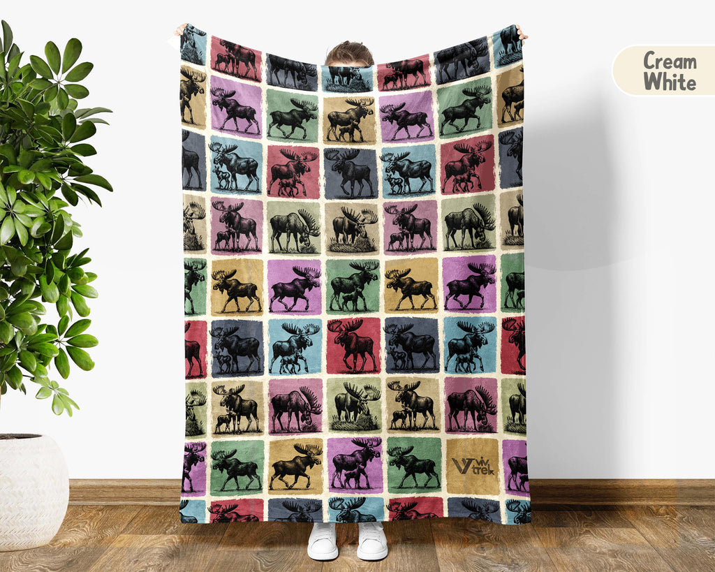 Vintage Moose Throw Blanket – Cozy Wildlife Gift for Animal Lovers