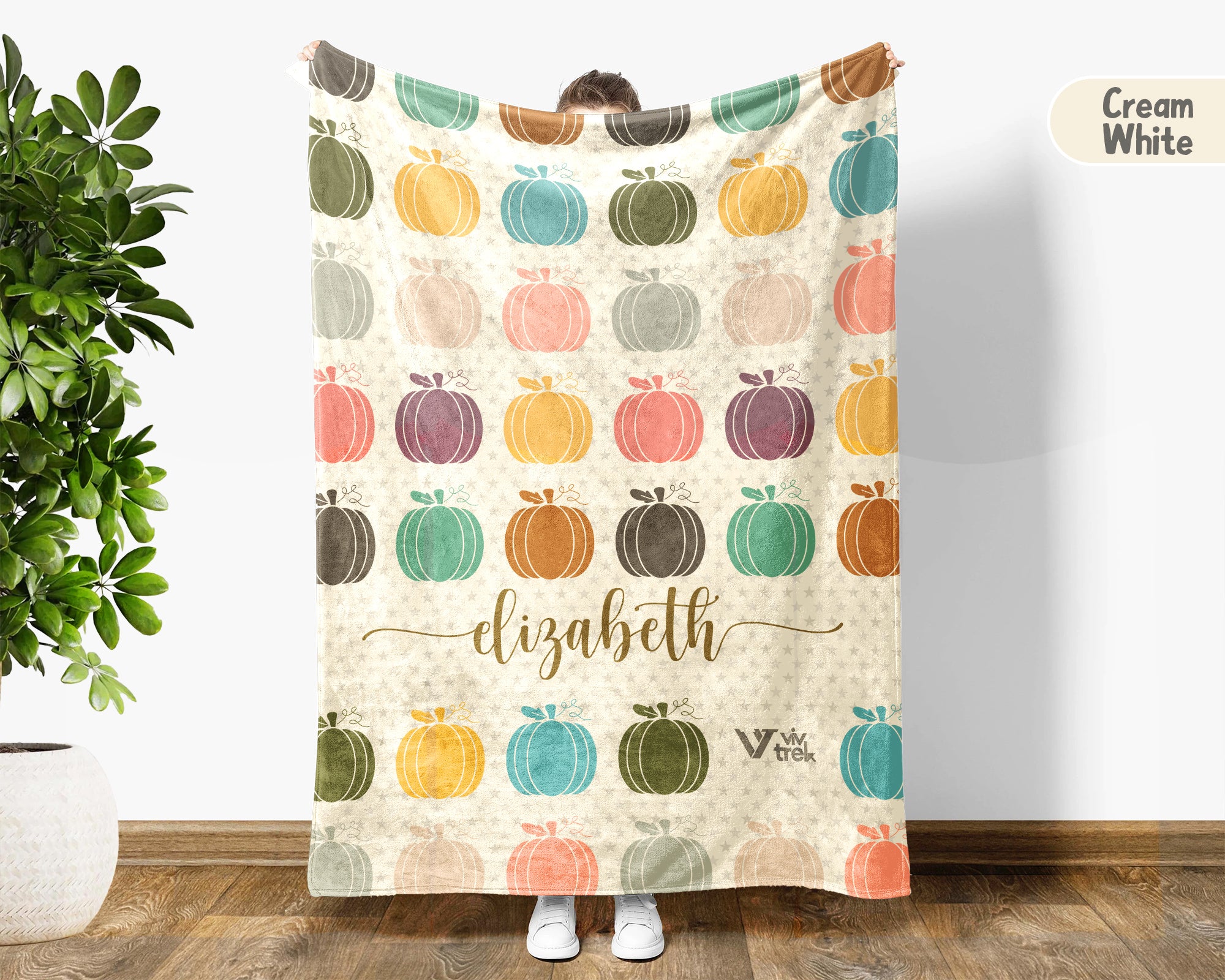 Custom Name Retro Pumpkin Blanket, Personalized Autumn Throw for Rustic Farmhouse Decor and Cozy Harvest Gifts