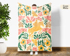 Floral Horse Racing Blanket – Cozy Equestrian Fan Throw