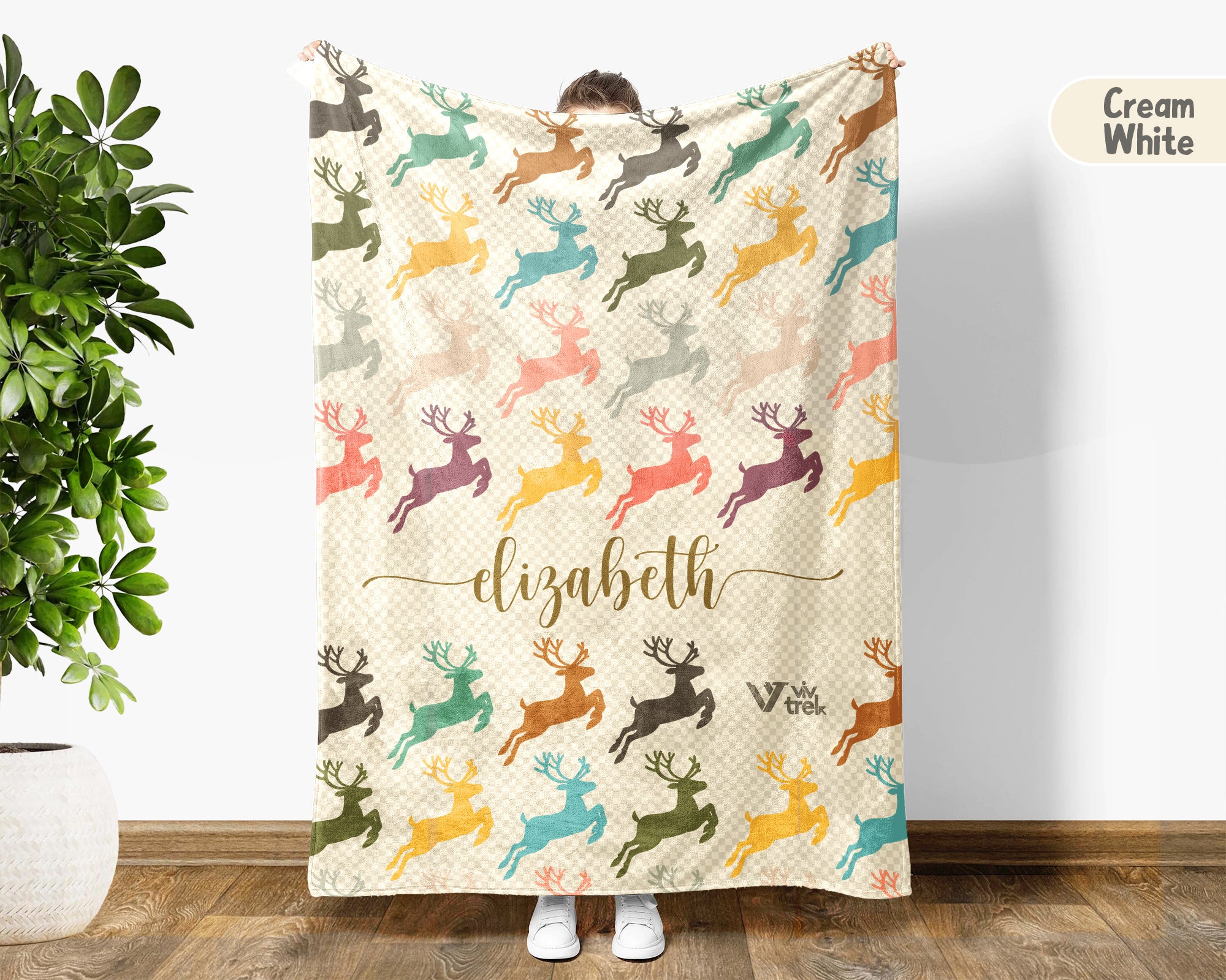 Custom Name Retro Reindeer Blanket, Personalized Woodland Animal Throw for Cabin Lodge Decor and Cozy Nature Gifts
