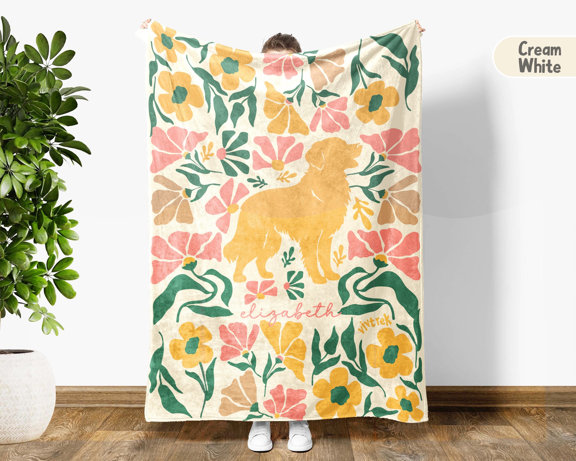 Floral Personalized Golden Retriever Blanket with Custom Name, Cozy Wildflower Throw for Kids Teens Adults, Dog Lover Birthday Gift