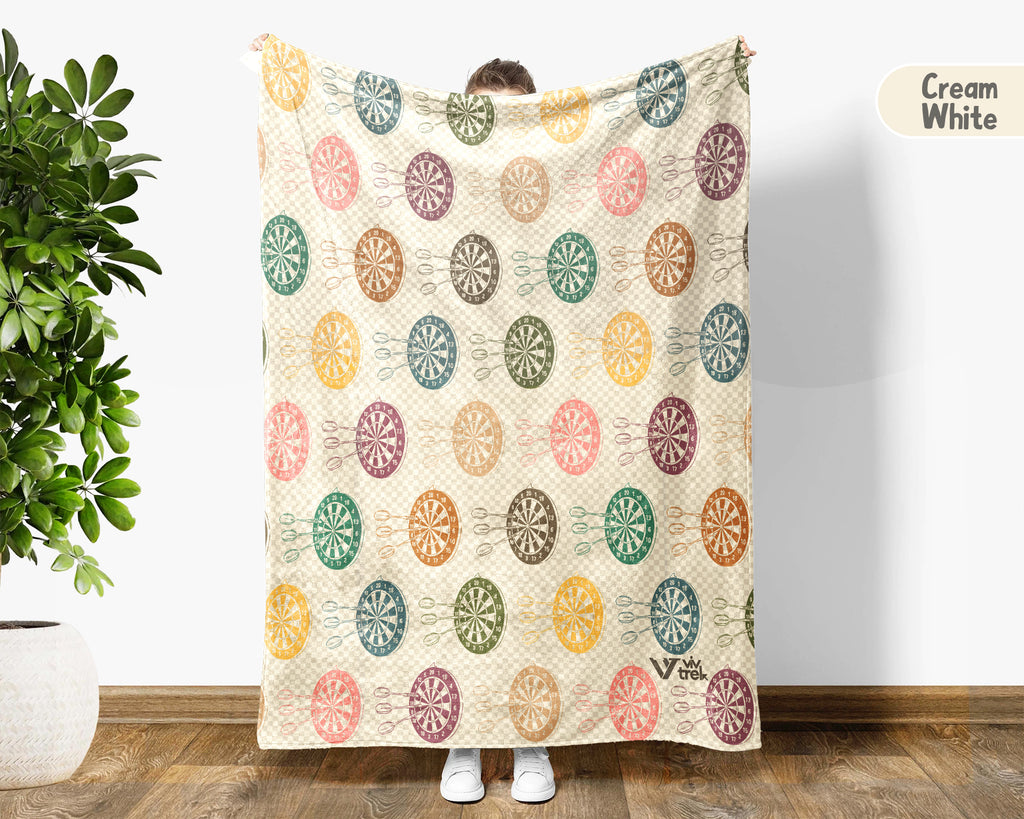 Retro Dartboard Blanket Gift for Dart Lovers, Cozy Game Room Throw, Stylish Dart Fan Home Decor Accent Blanket