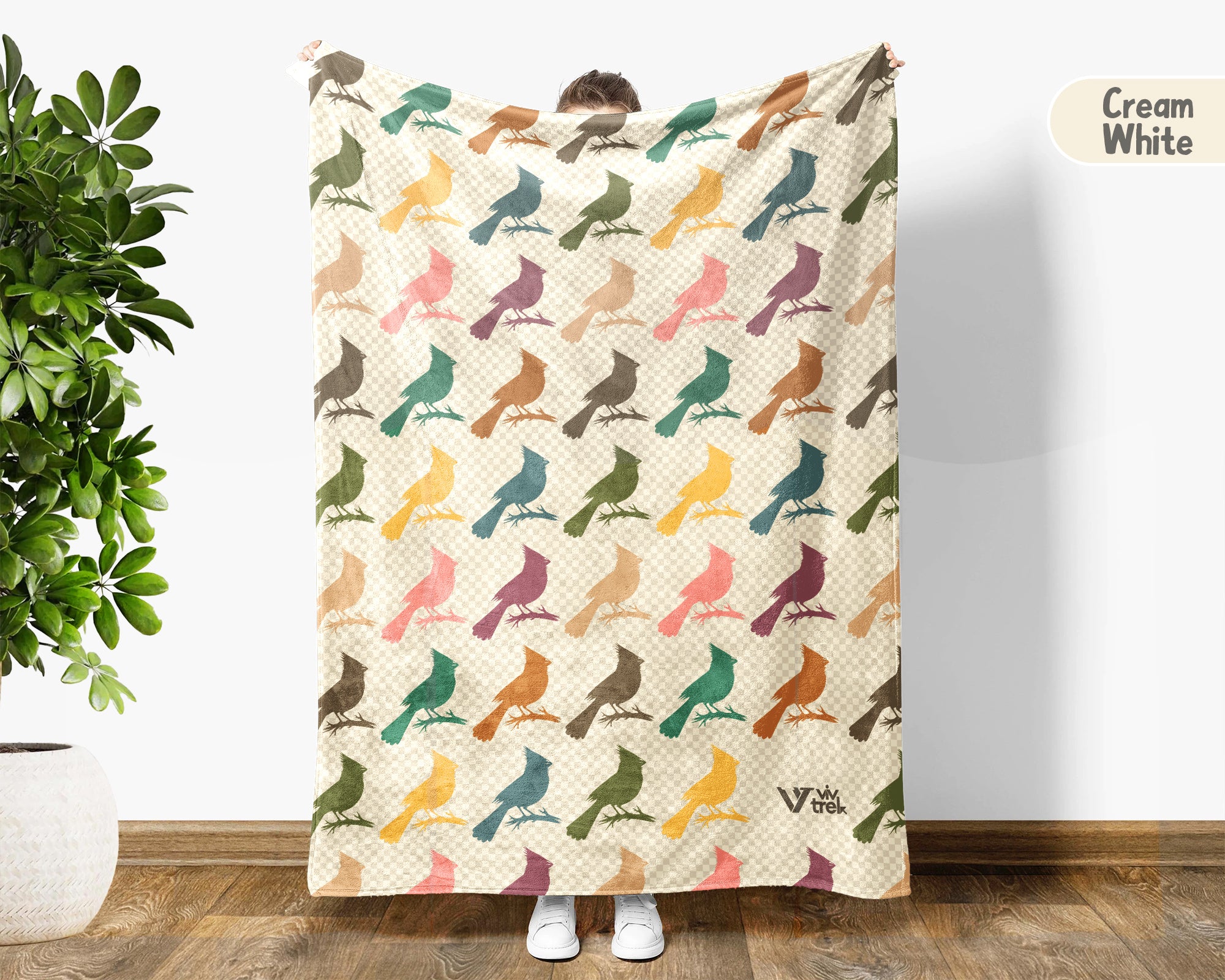 Retro Cardinal Bird Blanket Cozy Nature Throw for Bird Lovers Soft Wildlife Decor Unique Outdoor Inspired Home Gift