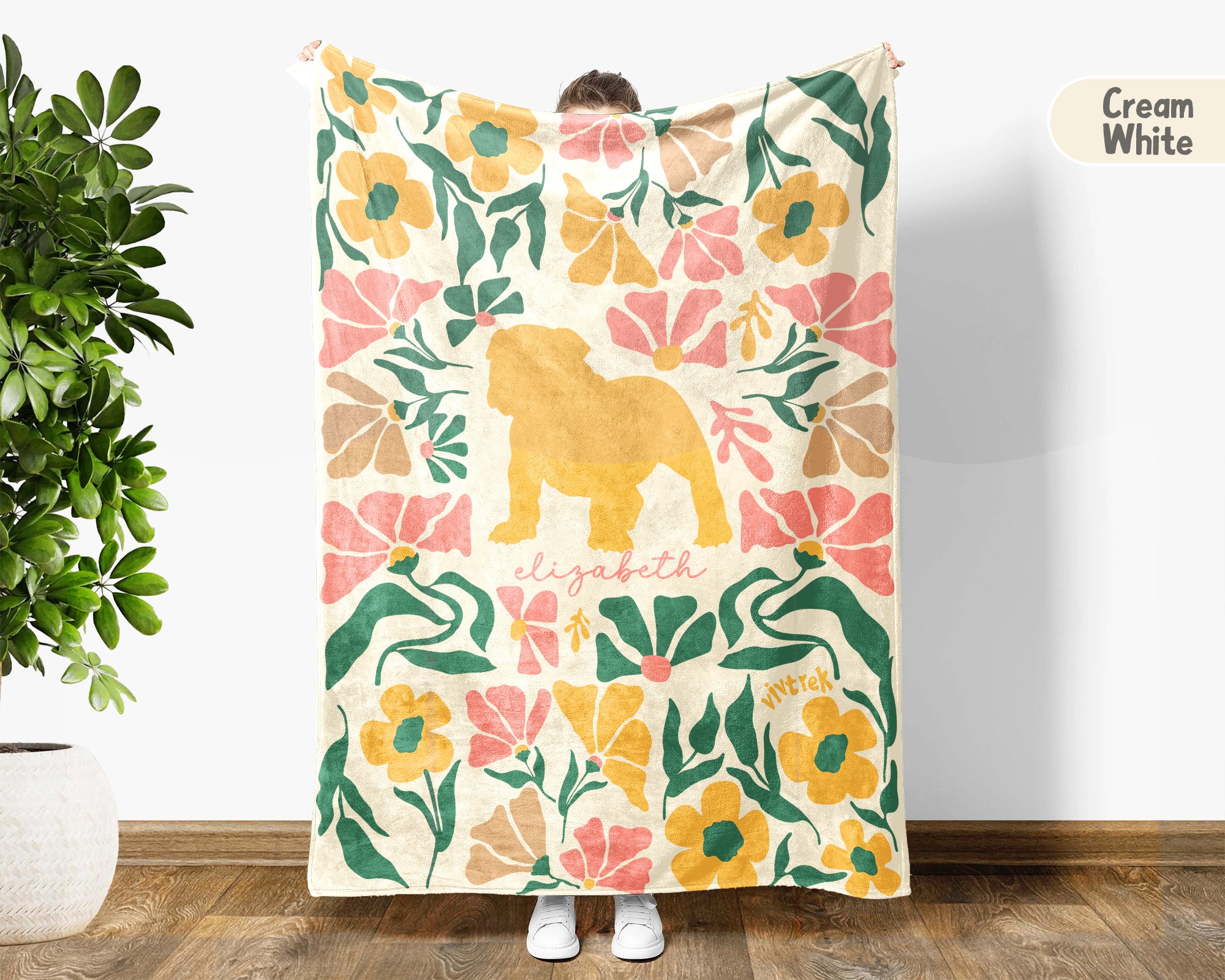 Personalized Floral English Bulldog Blanket, Custom Name Wildflower Dog Throw, Cozy Retro Bulldog Gift for Pet Lovers and Home Decor