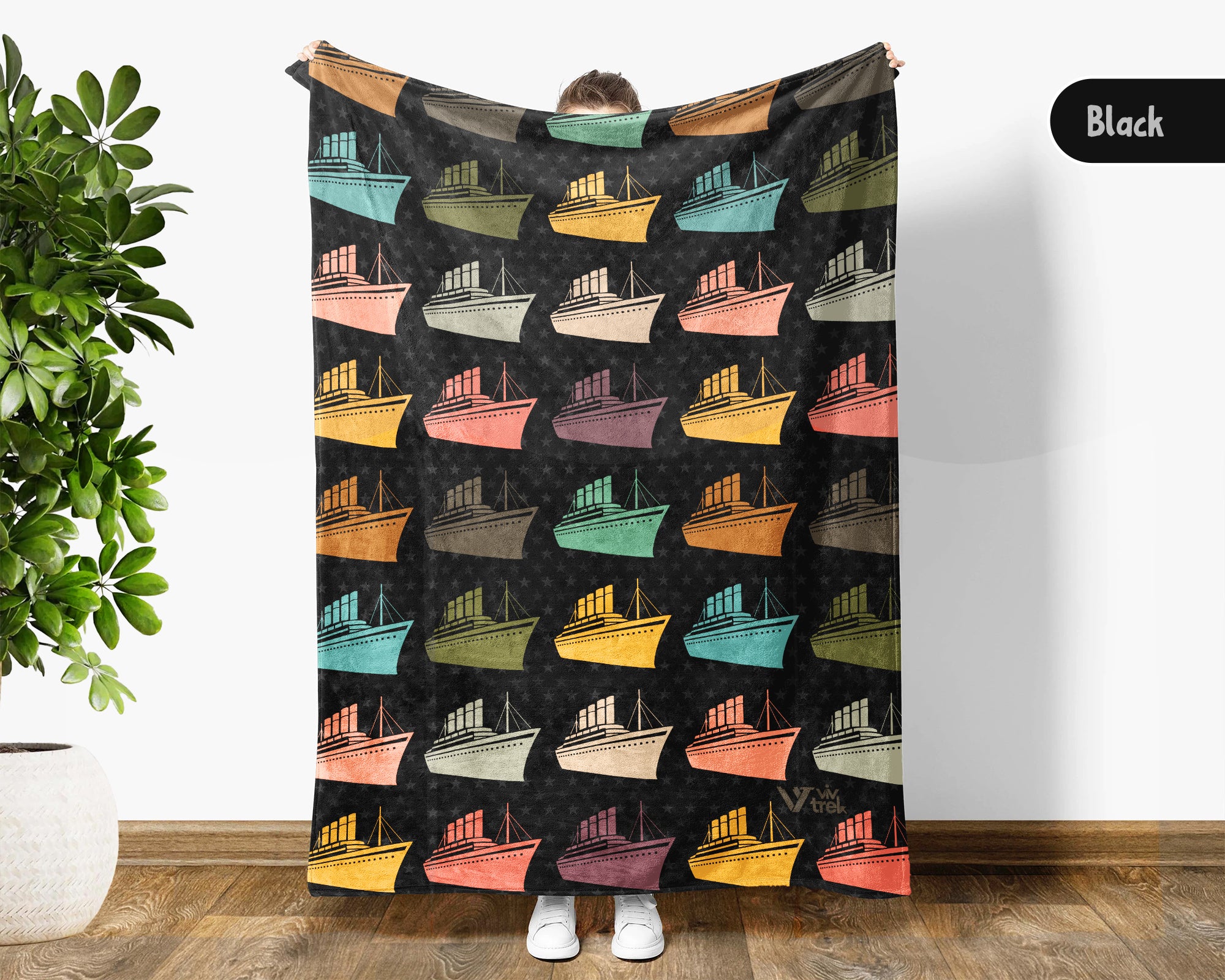 Retro Titanic Blanket Gift for Ship Lovers, Cozy Nautical Throw, Ocean Inspired Decor Accent for Bedroom and Living Spaces