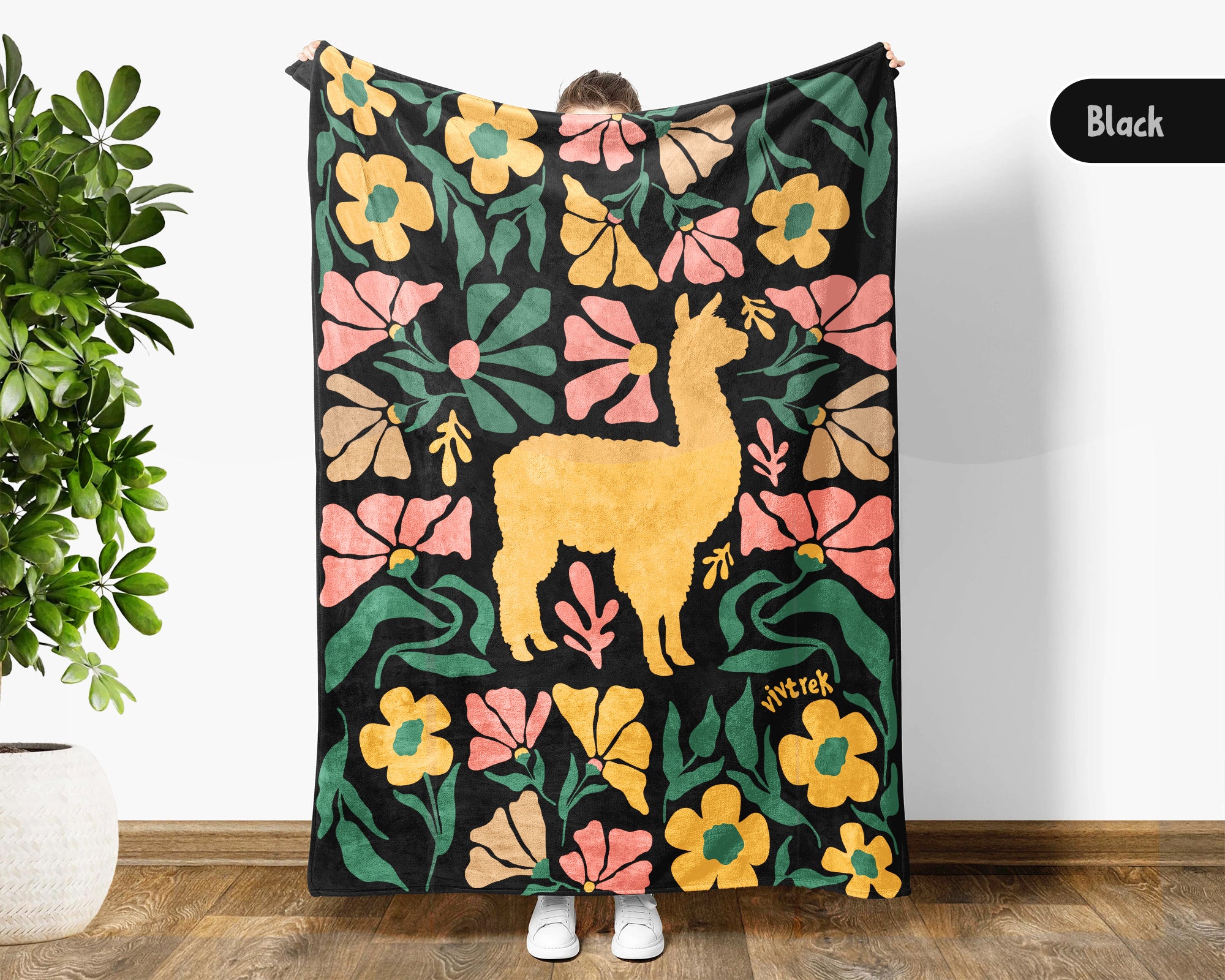 Floral Llama Blanket – Cozy Wildflower Throw for Animal Lovers