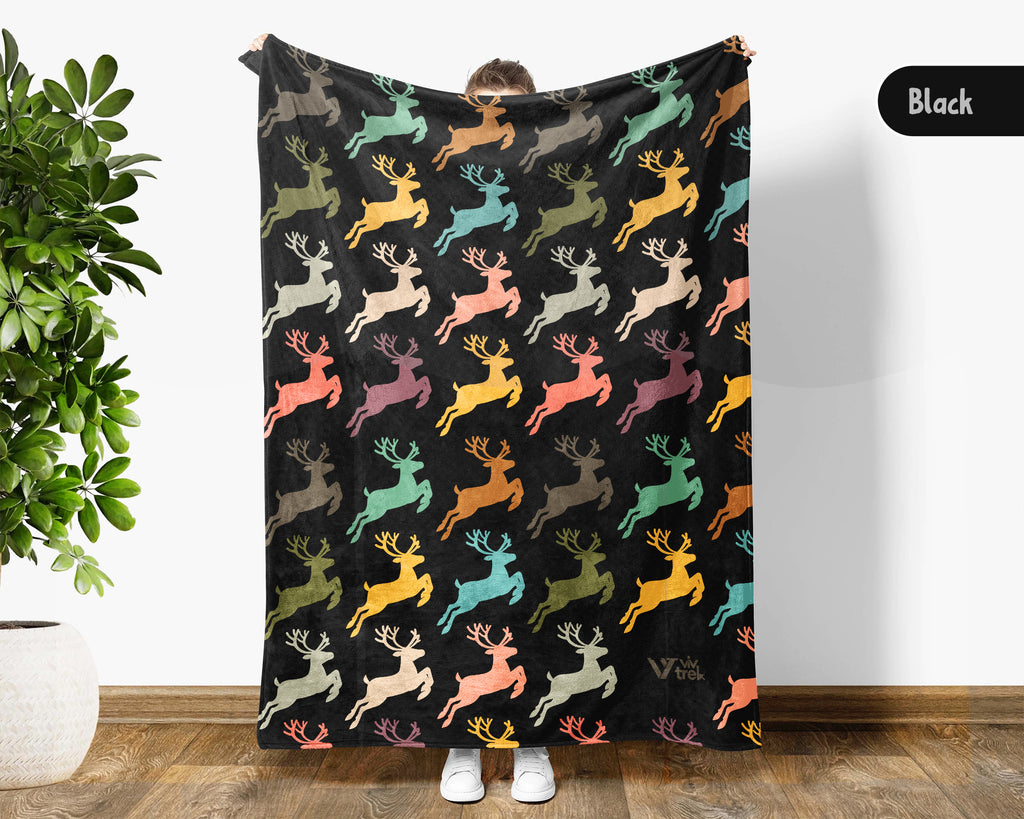 Retro Reindeer Blanket for Woodland Decor, Cozy Rustic Wildlife Throw Gift for Forest and Cabin Style Homes