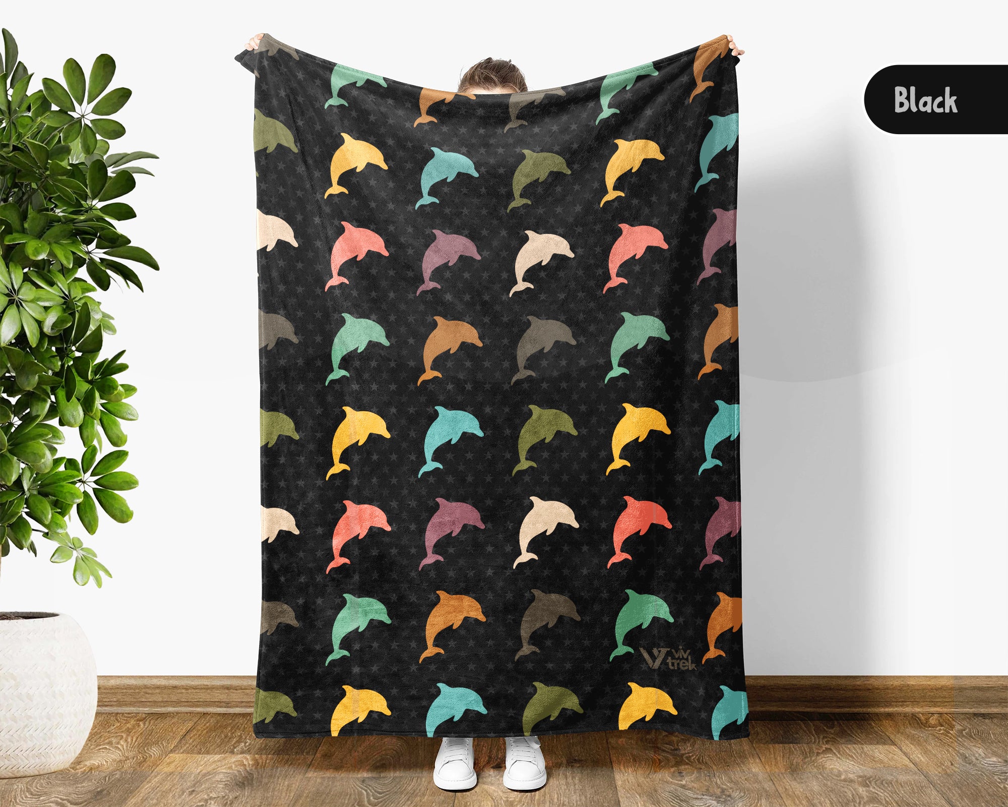 Retro Dolphin Blanket Gift for Ocean Lovers, Cozy Sea Life Cover, Coastal Accent for Beach House and Marine Theme Living Spaces