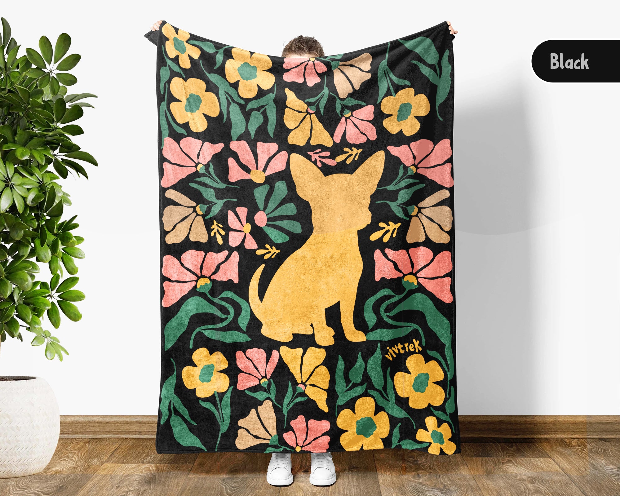 Floral Chihuahua Blanket – Cozy Vintage Dog Lover Throw