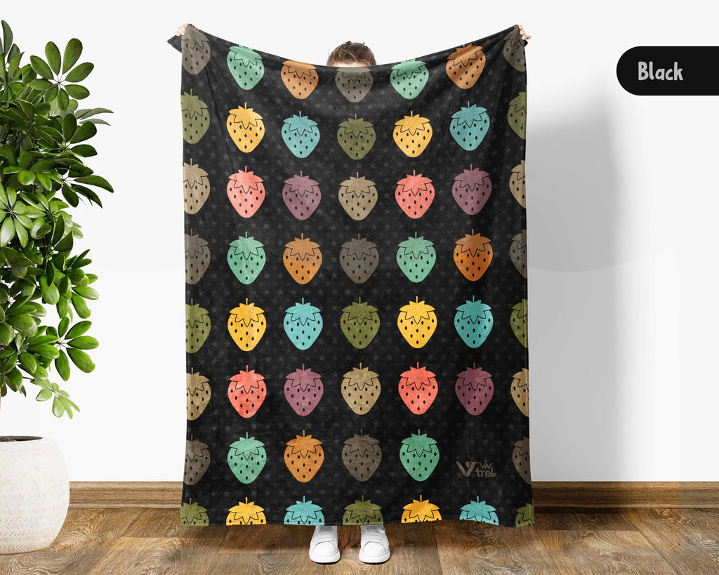 Cozy Strawberry Blanket – Retro Fruit Throw for Cute Home Decor