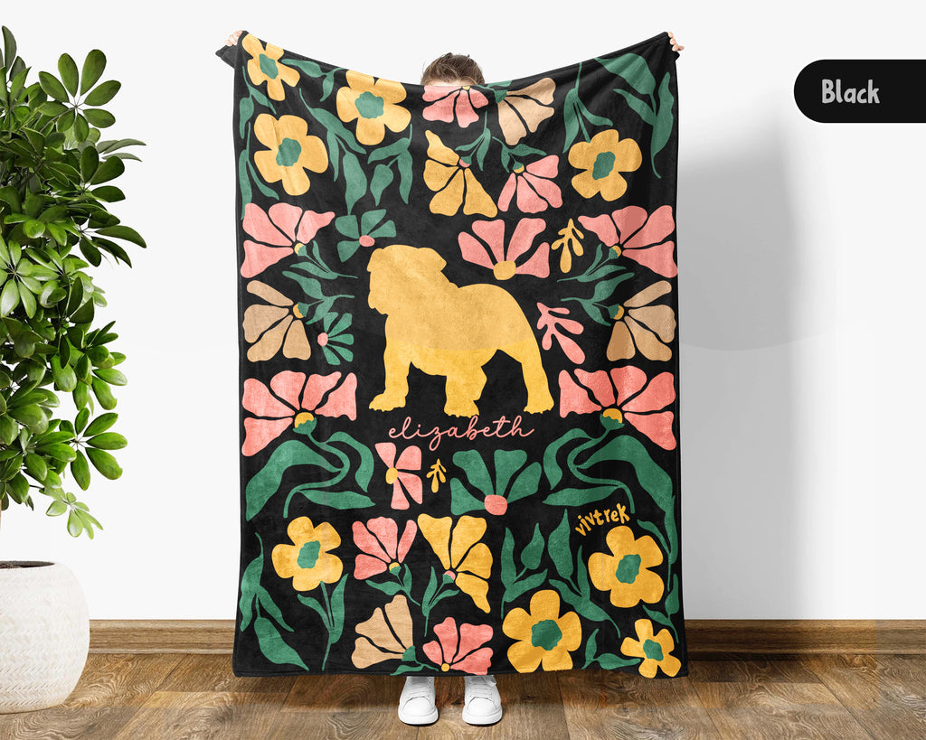 Personalized Floral English Bulldog Blanket, Custom Name Wildflower Dog Throw, Cozy Retro Bulldog Gift for Pet Lovers and Home Decor