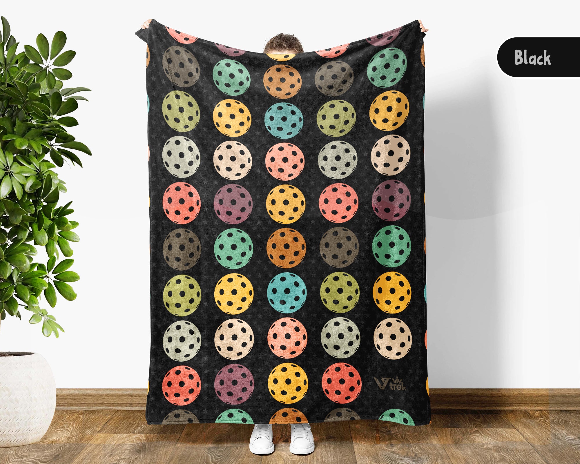 Retro Pickleball Lover Blanket for Sports Fans, Cozy Athletic Throw Gift with Distressed Court Game Style