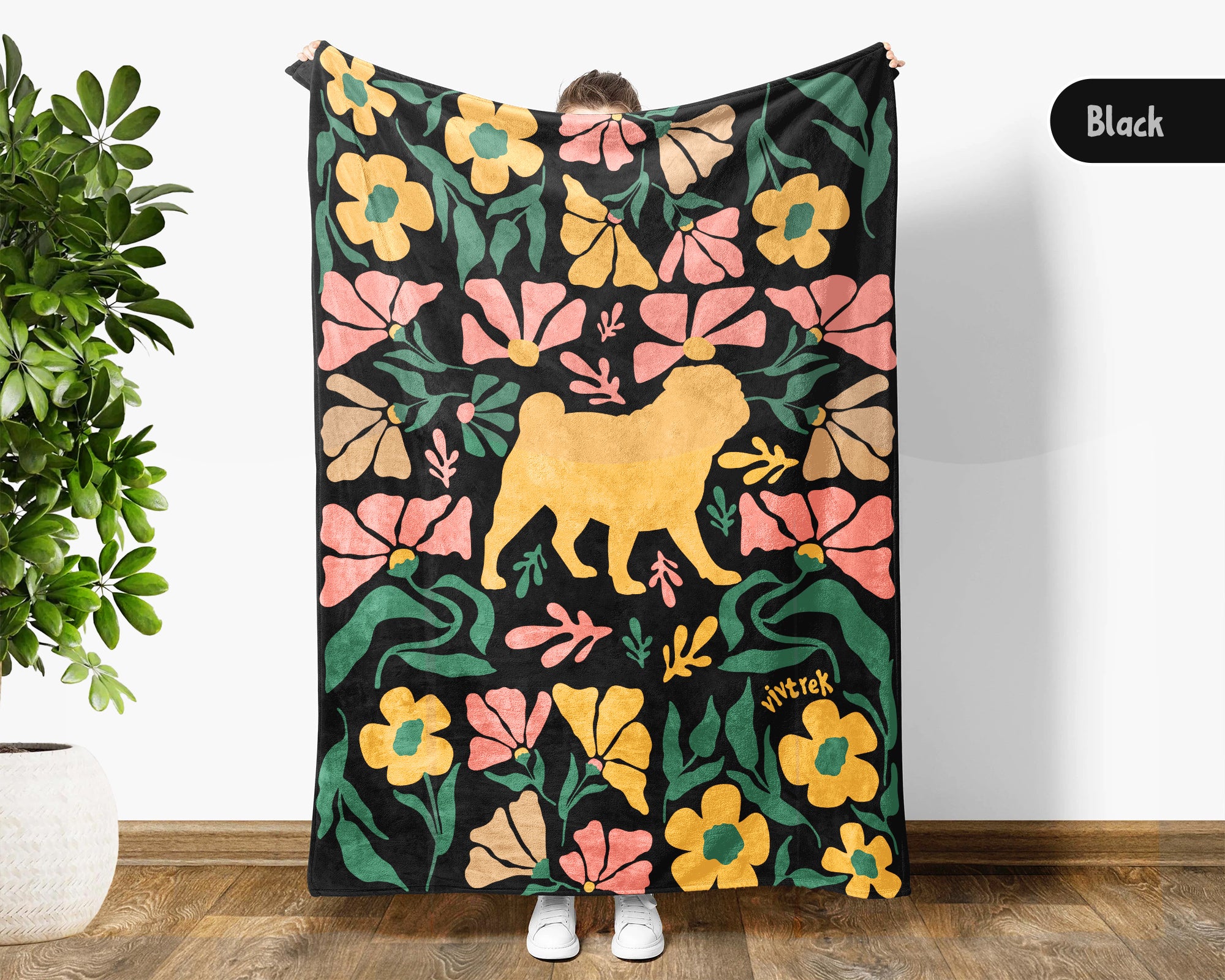 Floral Pug Dog Blanket – Cozy Wildflower Puppy Lover Throw