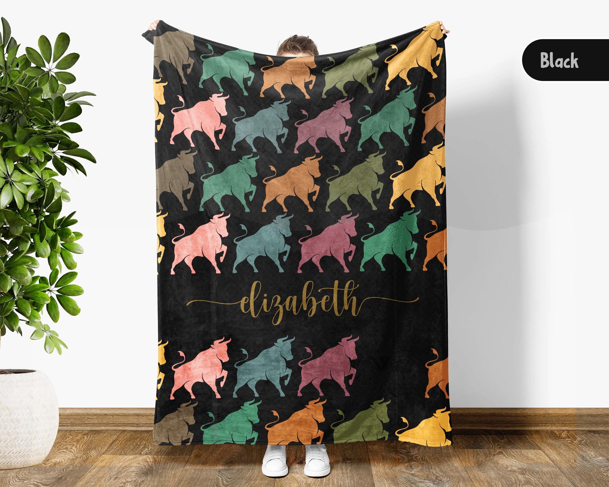 Custom Name Retro Bull Blanket, Personalized Rustic Ranch Throw for Cow Farm Wildlife Lover Home Decor and Gifts
