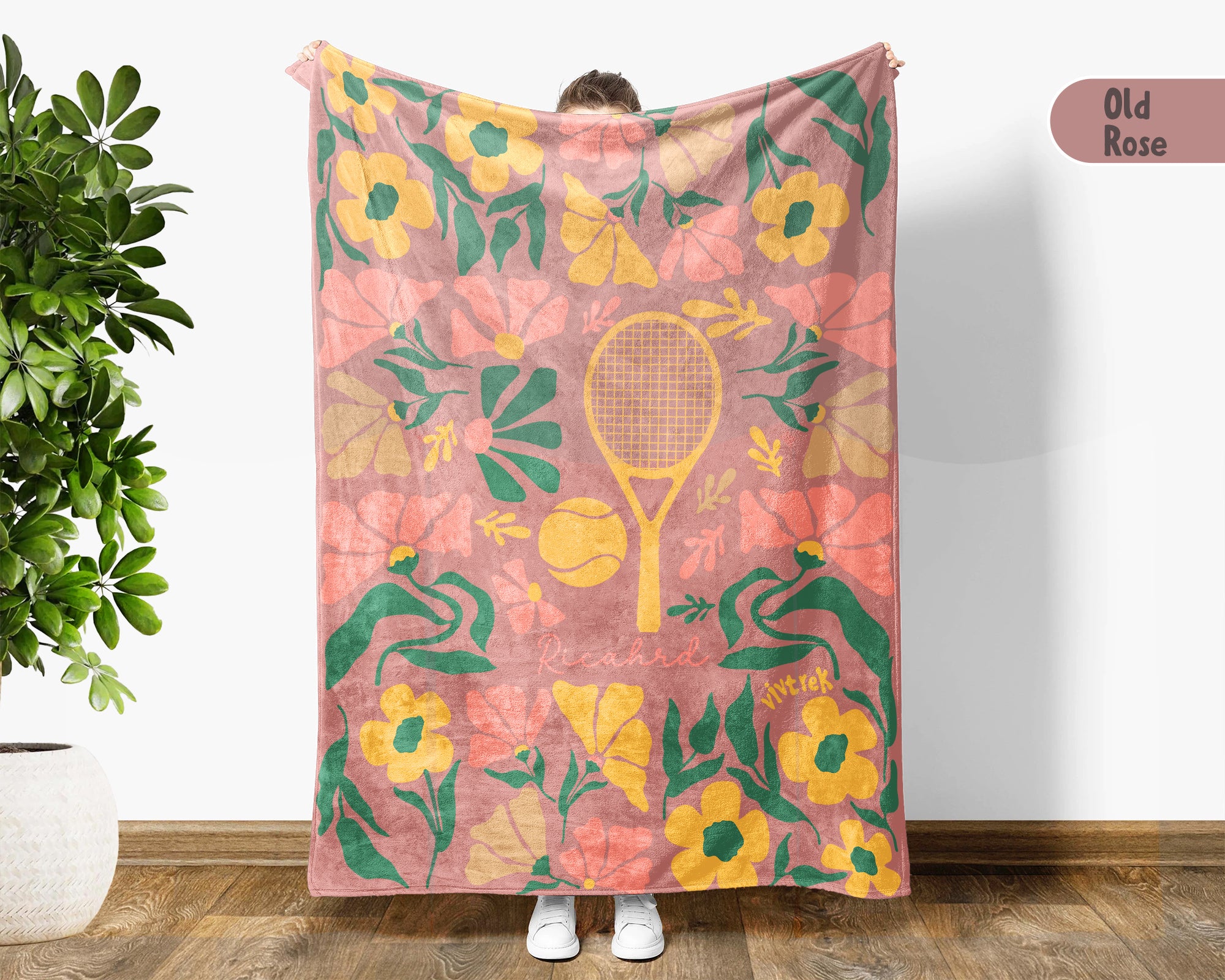 Custom Name Floral Tennis Player Blanket, Personalized Cozy Tennis Throw, Vintage Sports Graphic Gift for Teens Adults Kids