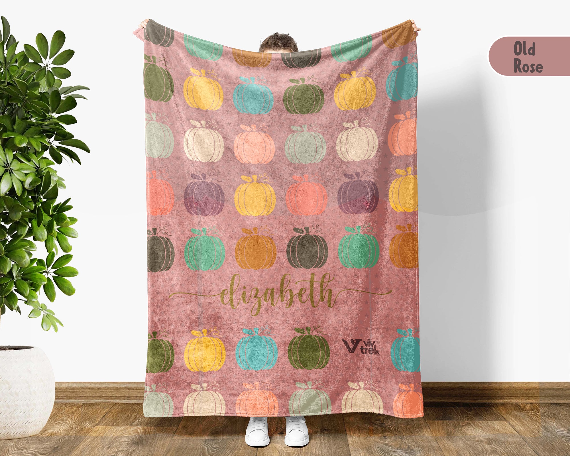 Custom Name Retro Pumpkin Blanket, Personalized Autumn Throw for Rustic Farmhouse Decor and Cozy Harvest Gifts