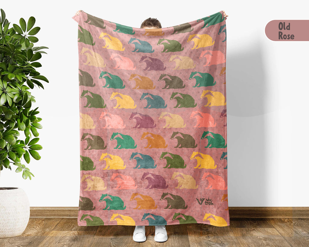 Cozy Honey Badger Blanket – Vintage Wildlife Throw for Animal Lovers