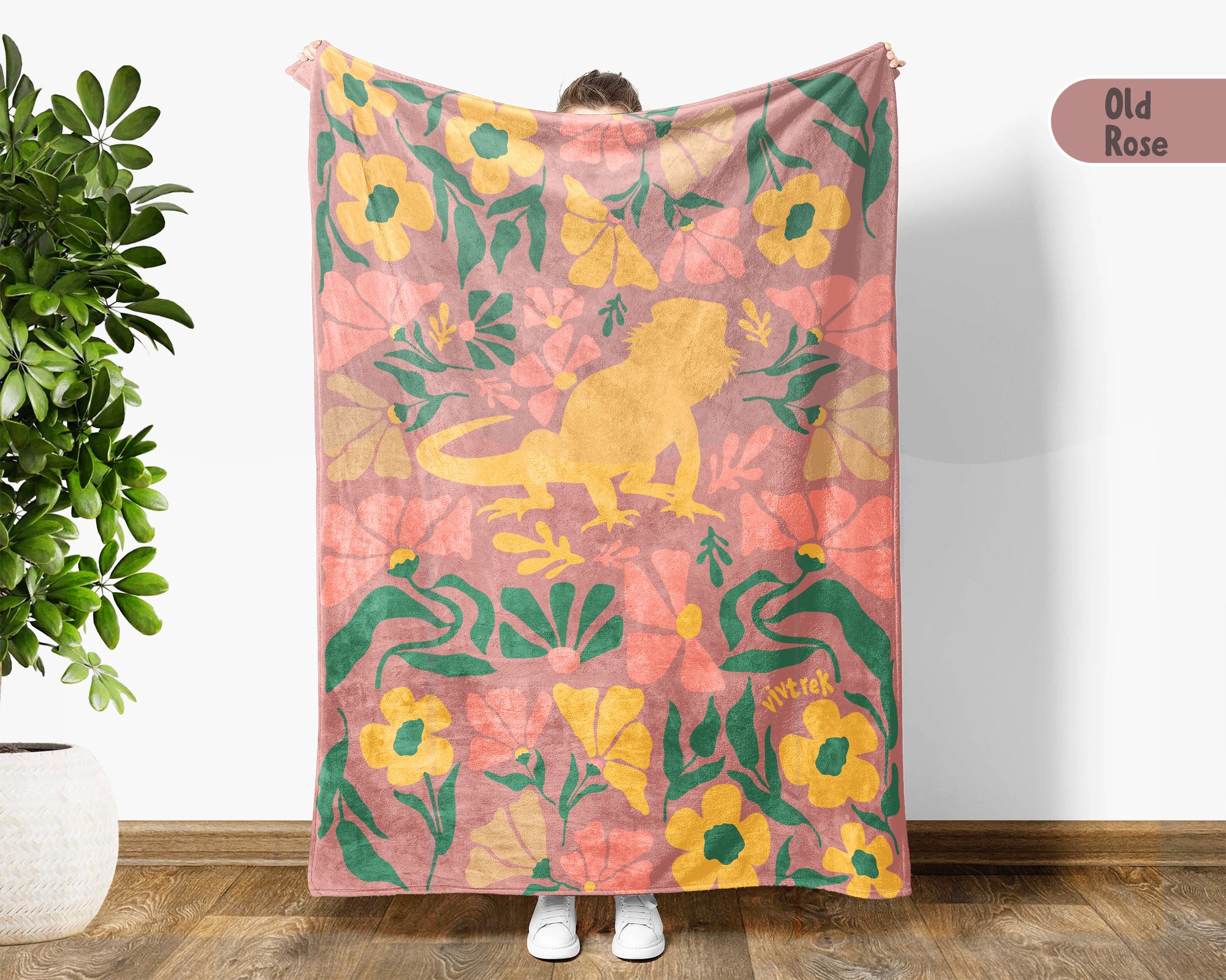 Floral Bearded Dragon Blanket – Cozy Throw for Lizard Lovers & Reptile Fans
