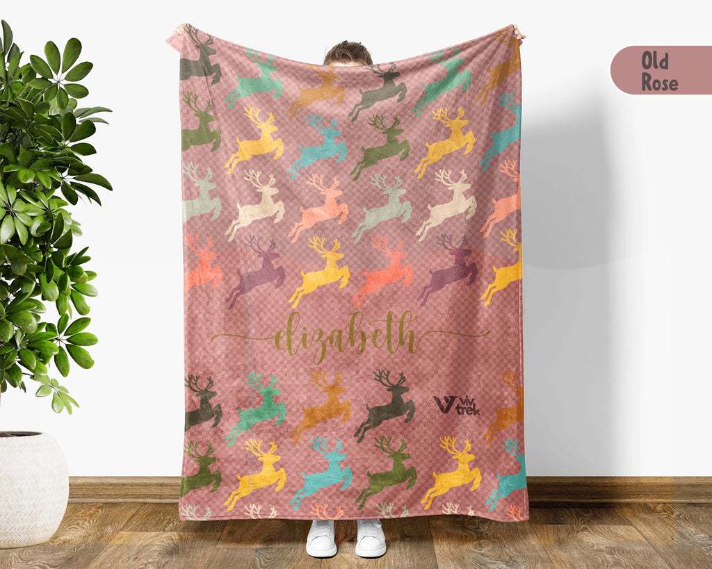 Custom Name Retro Reindeer Blanket, Personalized Woodland Animal Throw for Cabin Lodge Decor and Cozy Nature Gifts