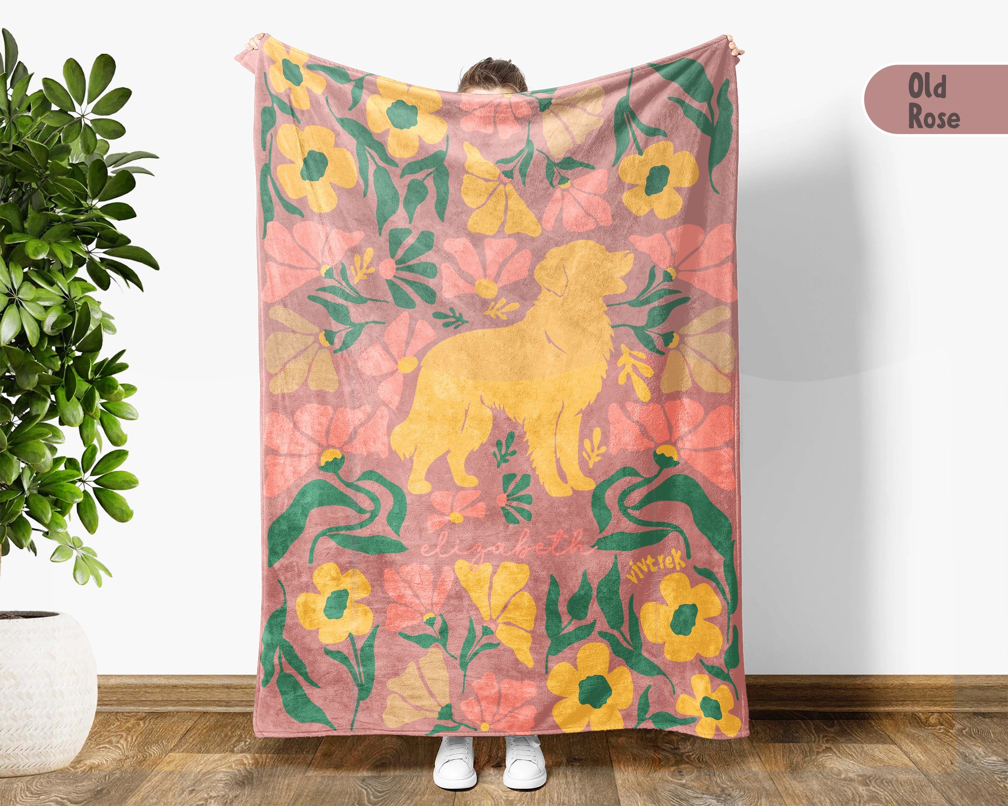 Floral Personalized Golden Retriever Blanket with Custom Name, Cozy Wildflower Throw for Kids Teens Adults, Dog Lover Birthday Gift