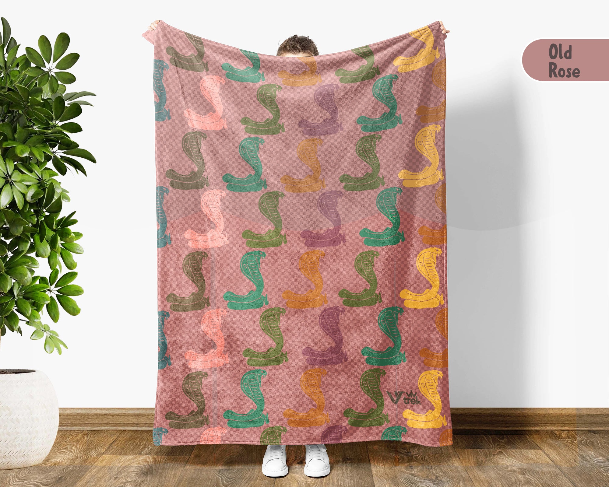 Retro Cobra Snake Blanket Cozy Wildlife Throw Vintage Style Snake Lover Blanket Exotic Animal Gift Home Decor Idea for Couch Bedroom