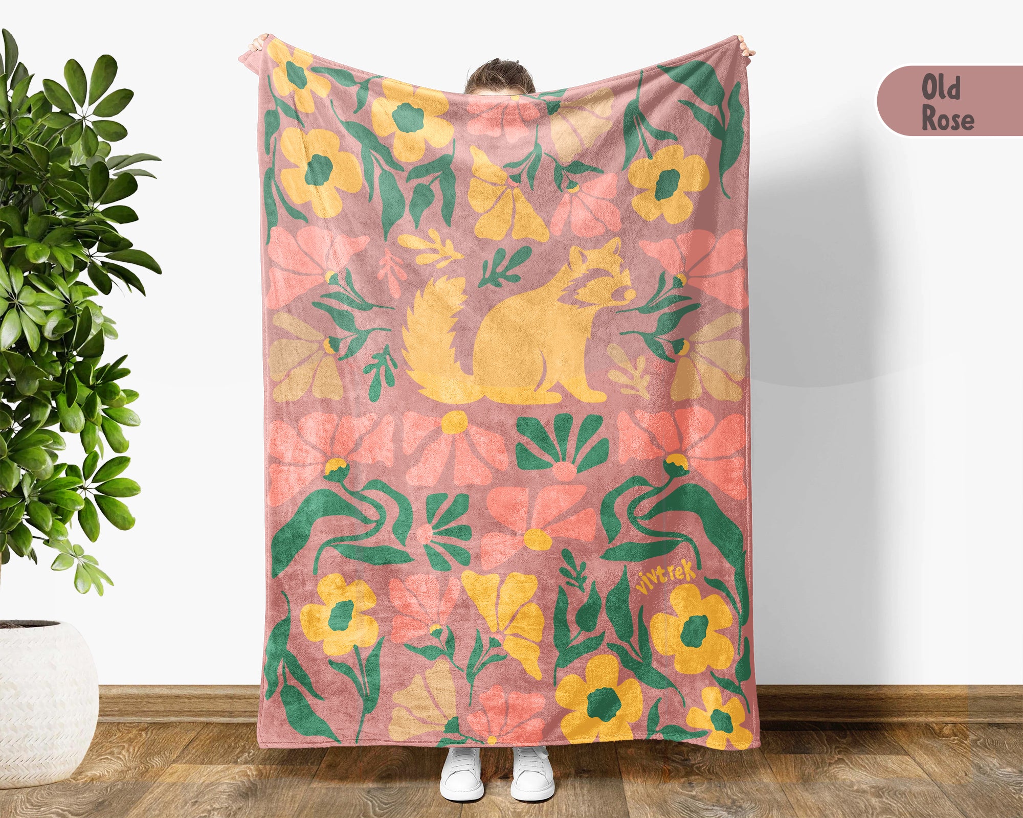 Floral Raccoon Blanket – Cozy Vintage Wildlife Throw Gift