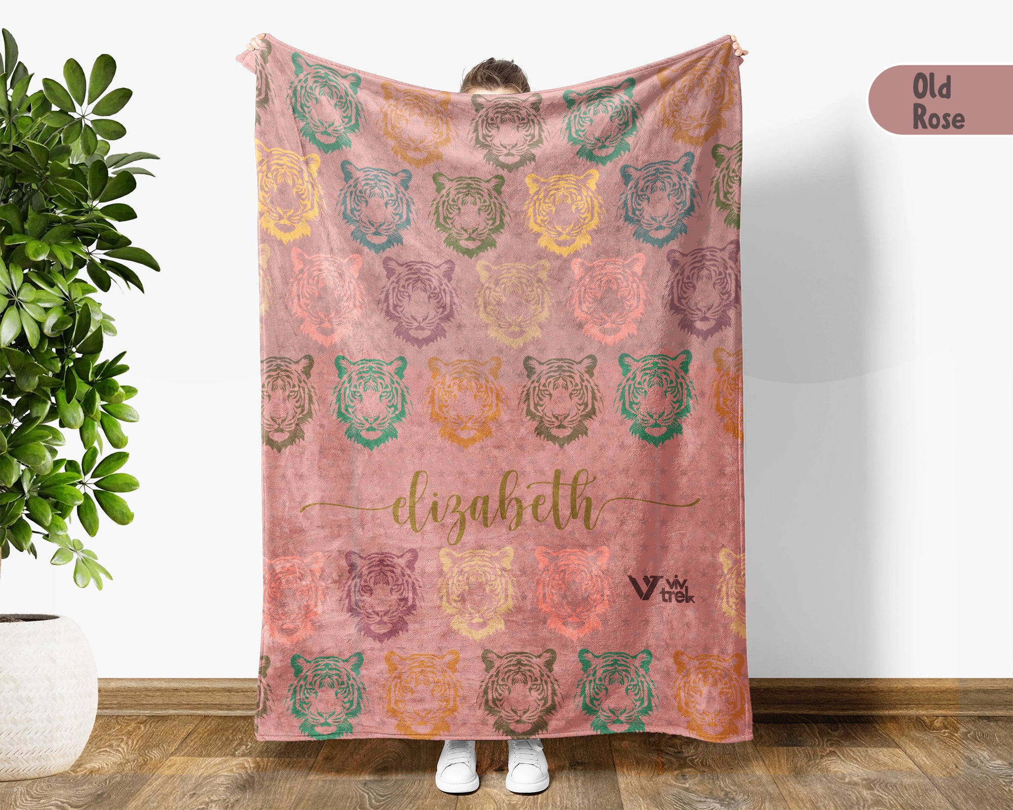 Custom Name Tiger Head Blanket Vintage Jungle Throw Personalized Cozy Animal Decor Big Cat Inspired Gift Nature Theme Home Accent Unique Design