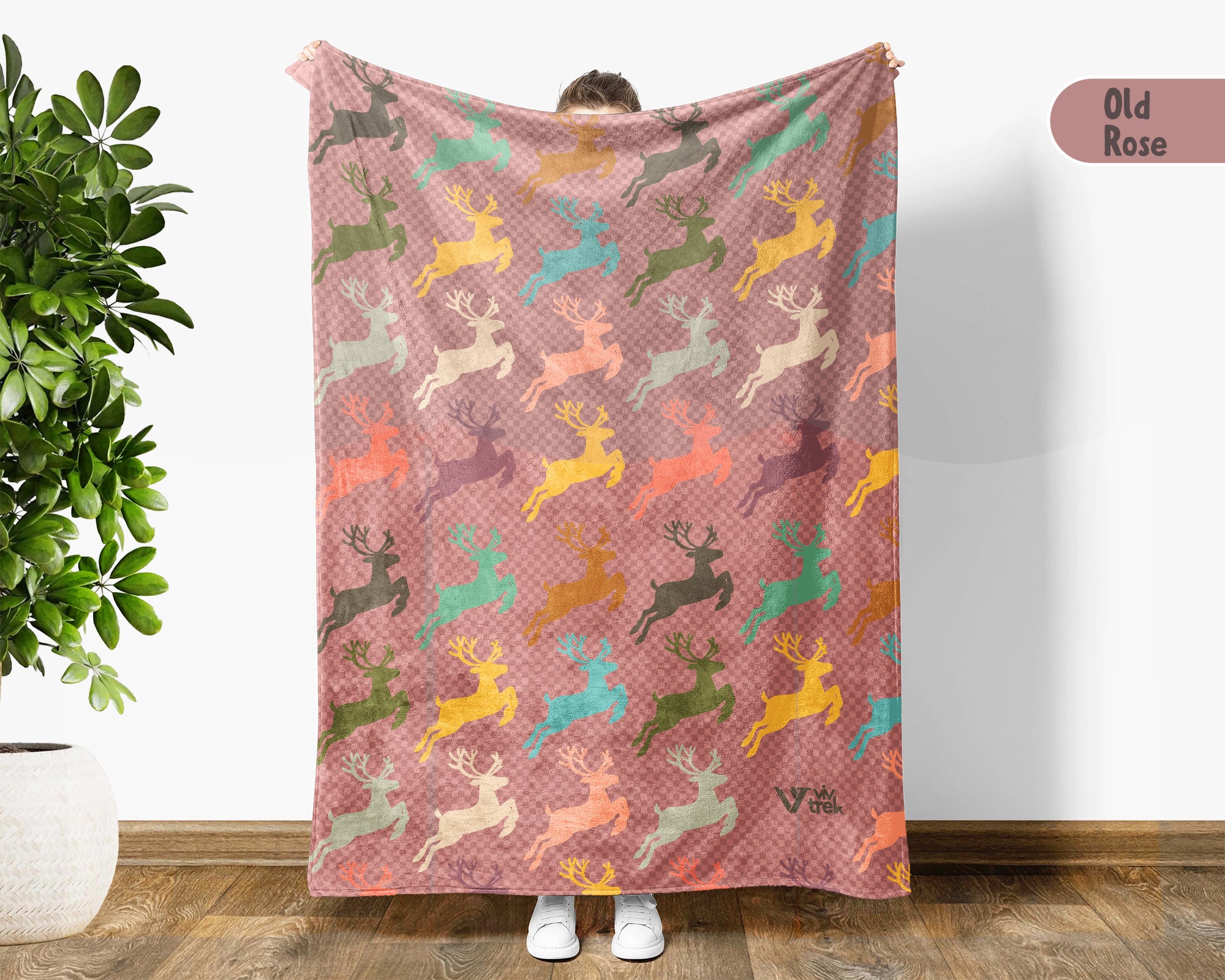 Retro Reindeer Blanket for Woodland Decor, Cozy Rustic Wildlife Throw Gift for Forest and Cabin Style Homes