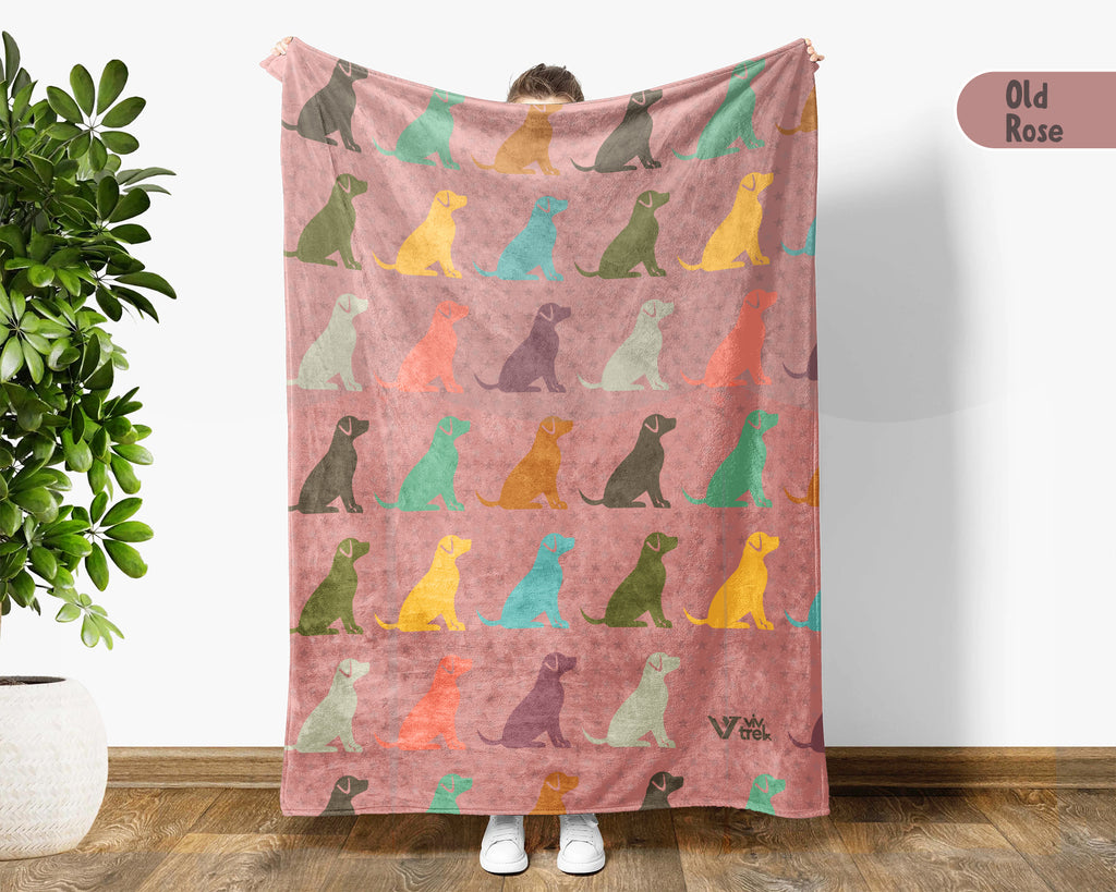 Retro Dog Blanket – Cozy Vintage Style Pet Lover Throw