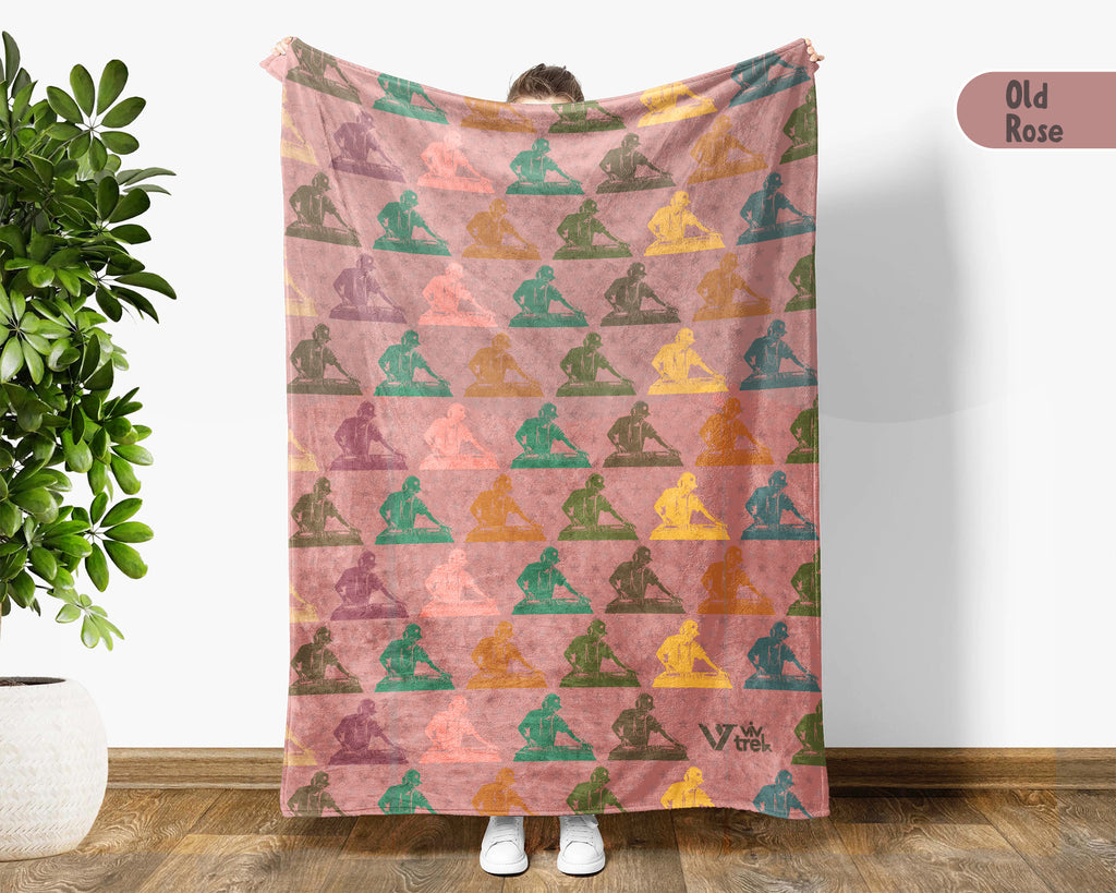 Retro DJ Throw Blanket – Cozy Gift for Music Lovers
