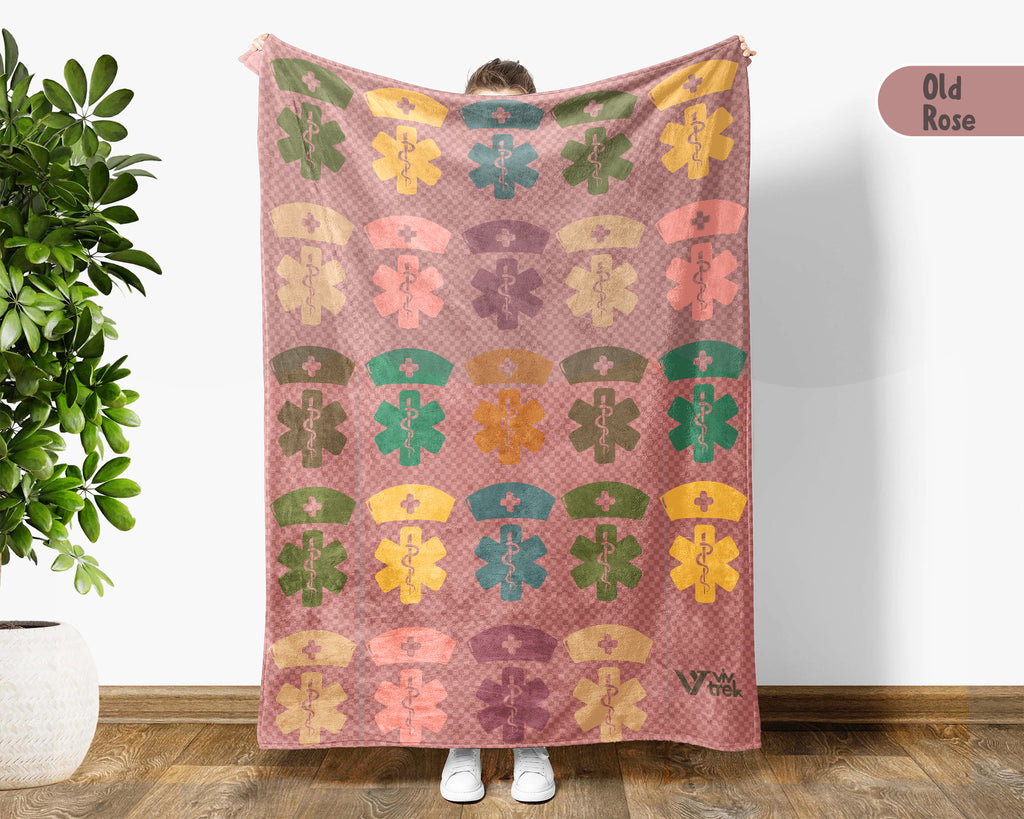 Retro Nurse Gift Blanket, Cozy RN Appreciation Throw, Cute Nurse Graphic Blanket, Soft Fleece Medical Worker Gift for Her
