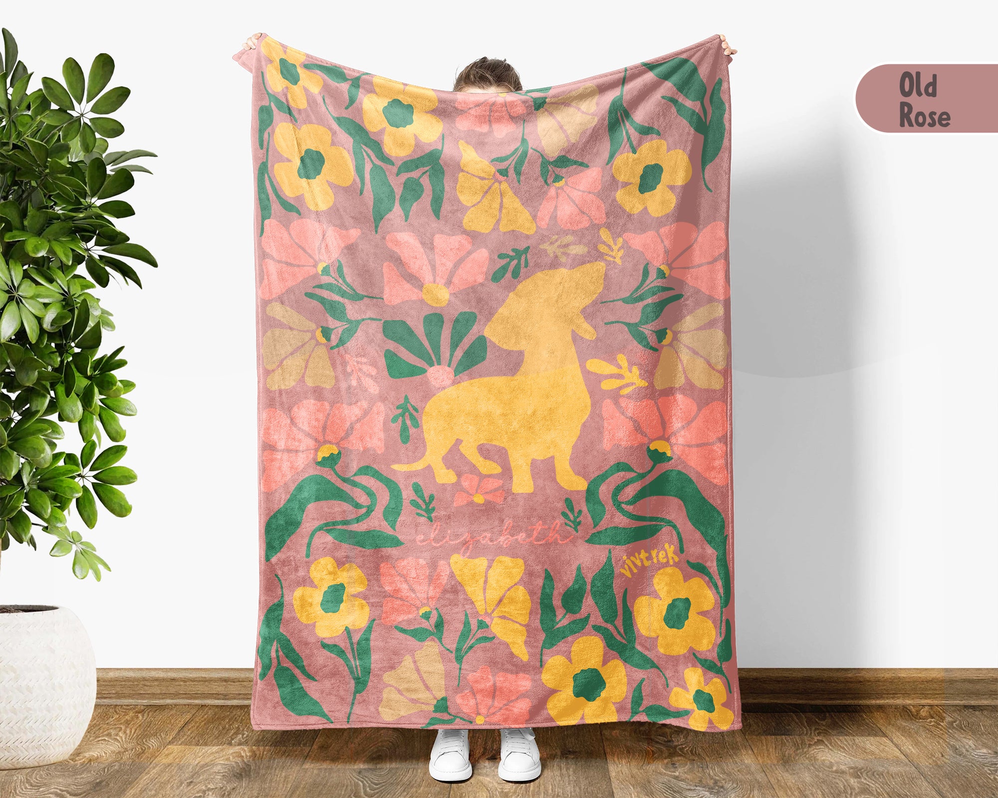 Personalized Name Floral Dachshund Blanket, Cozy Wiener Dog Lover Throw