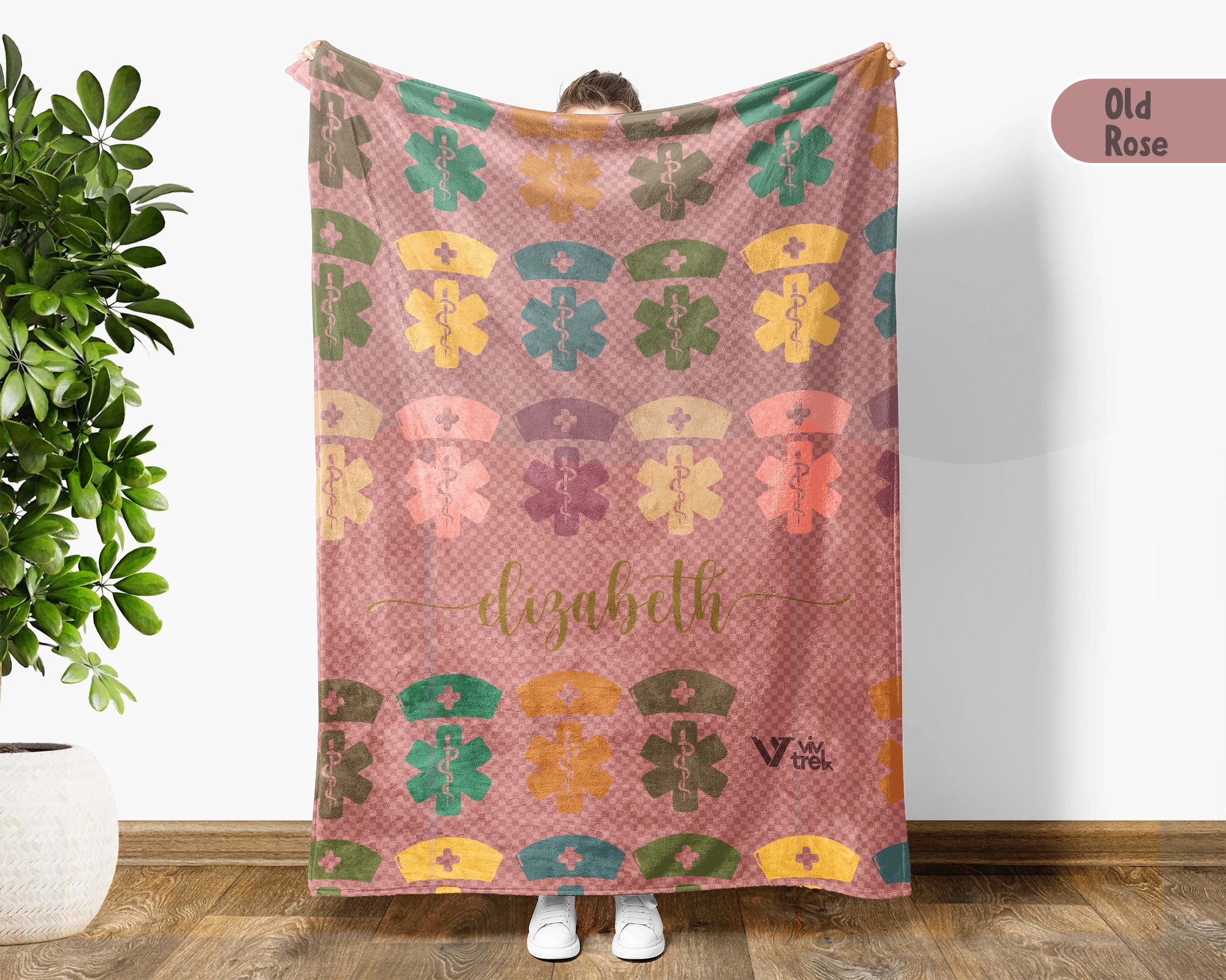 Personalized Nurse Blanket Custom Name Cozy RN Throw Gift, Retro Nursing Graphic Blanket, Medical Worker Gift for Her