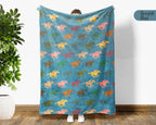 Retro Horse Racing Blanket Cozy Equestrian Throw Race Day Decor Soft Graphic Gift for Jockey Fans and Riders