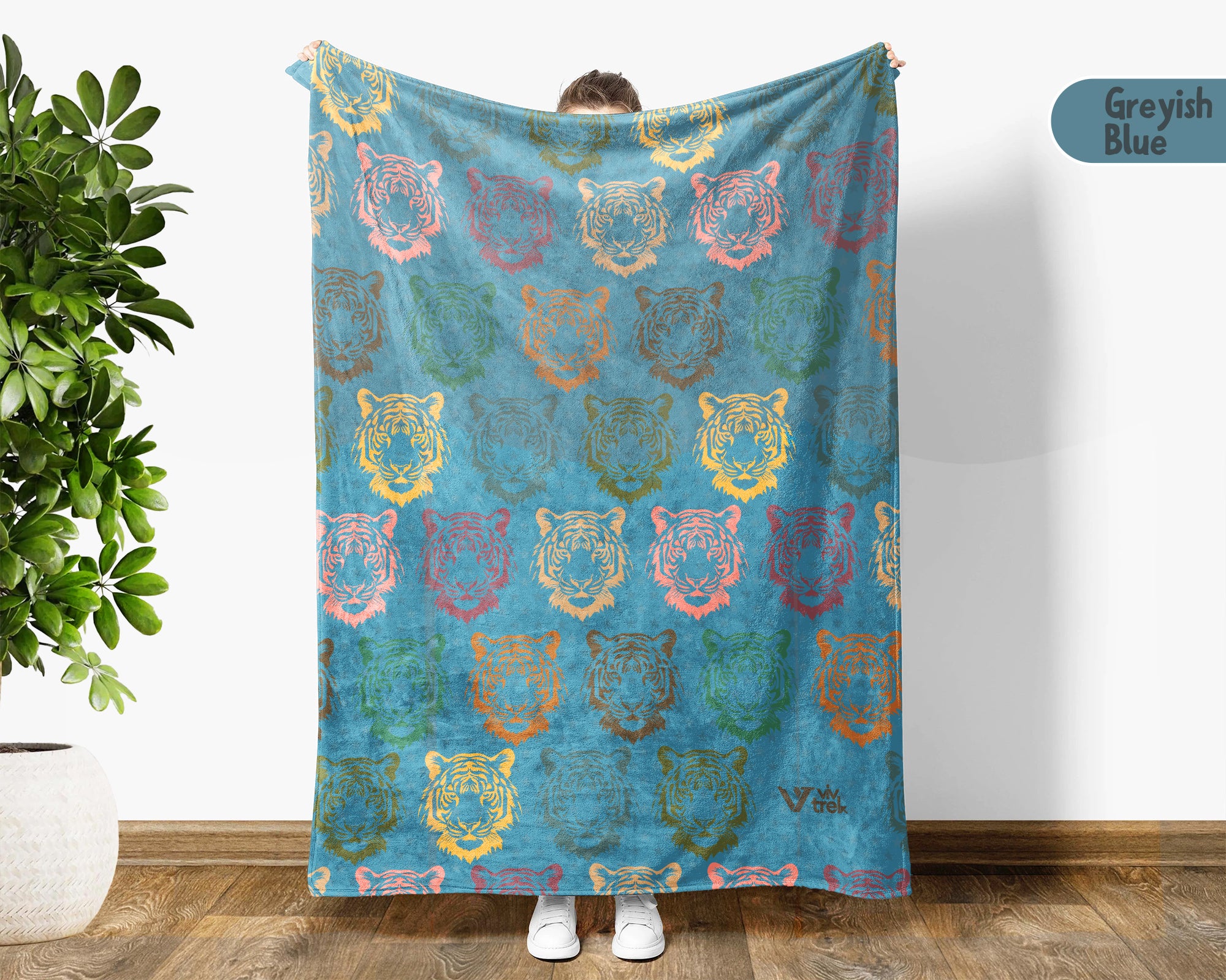Retro Tiger Blanket Jungle Animal Throw Cozy Big Cat Graphic Decor Vintage Style Gift Wildlife Lover Home Accent