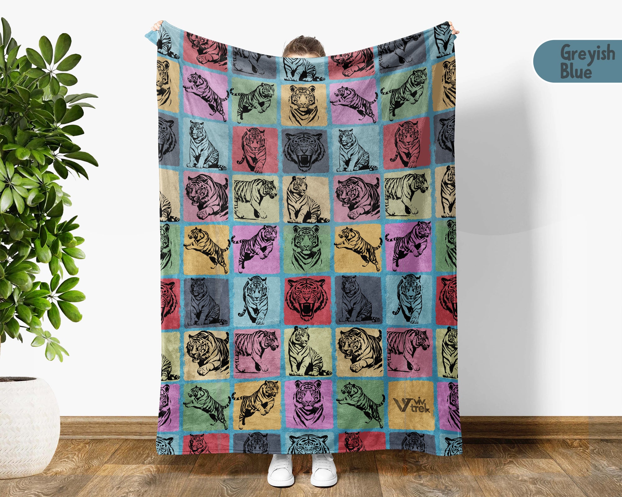 Vintage Tiger Blanket Gift for Animal Lovers, Cozy Wildlife Throw, Jungle Inspired Decor for Bedroom and Relaxing Living Spaces
