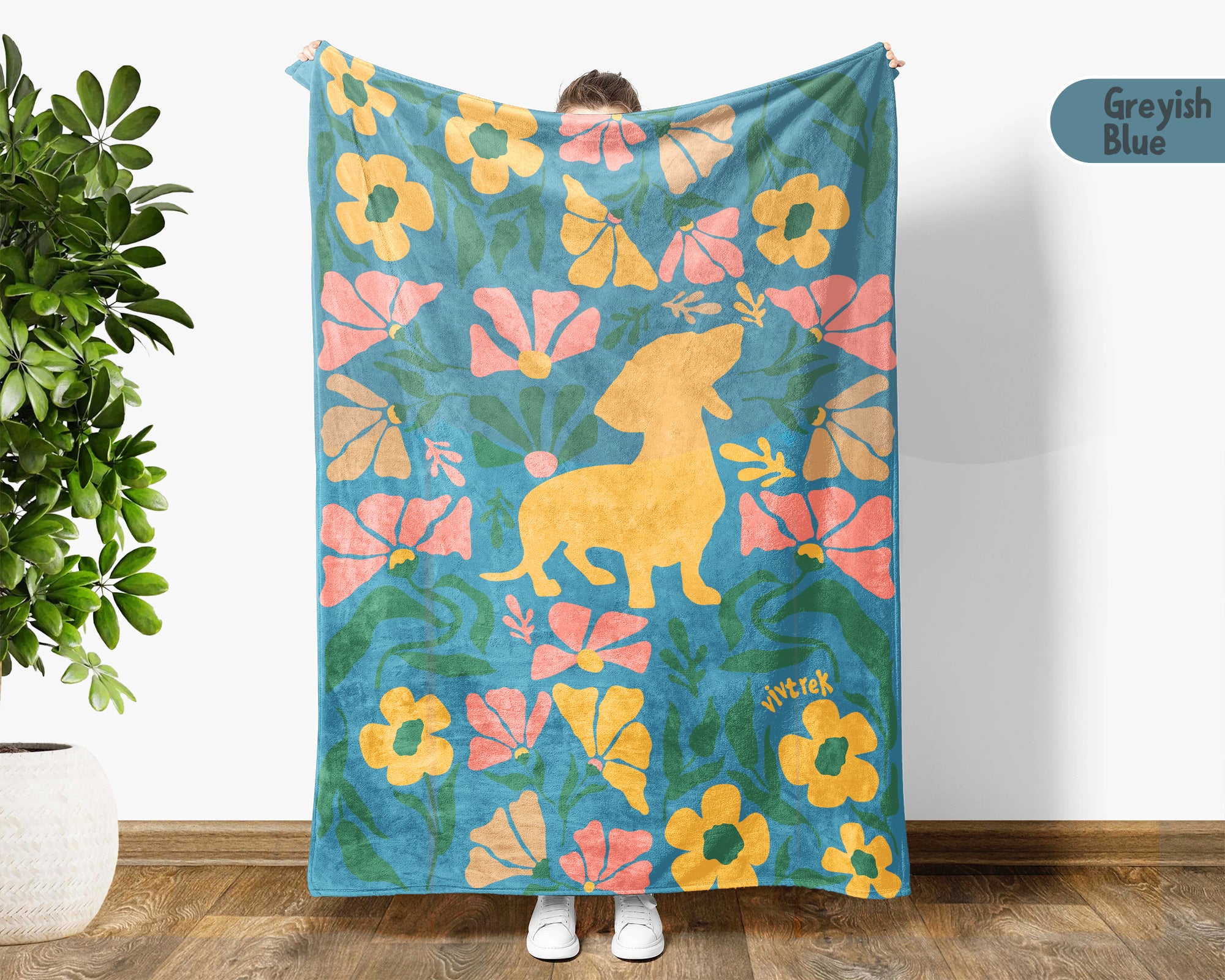 Floral Dachshund Blanket – Cozy Vintage Dog Lover Throw