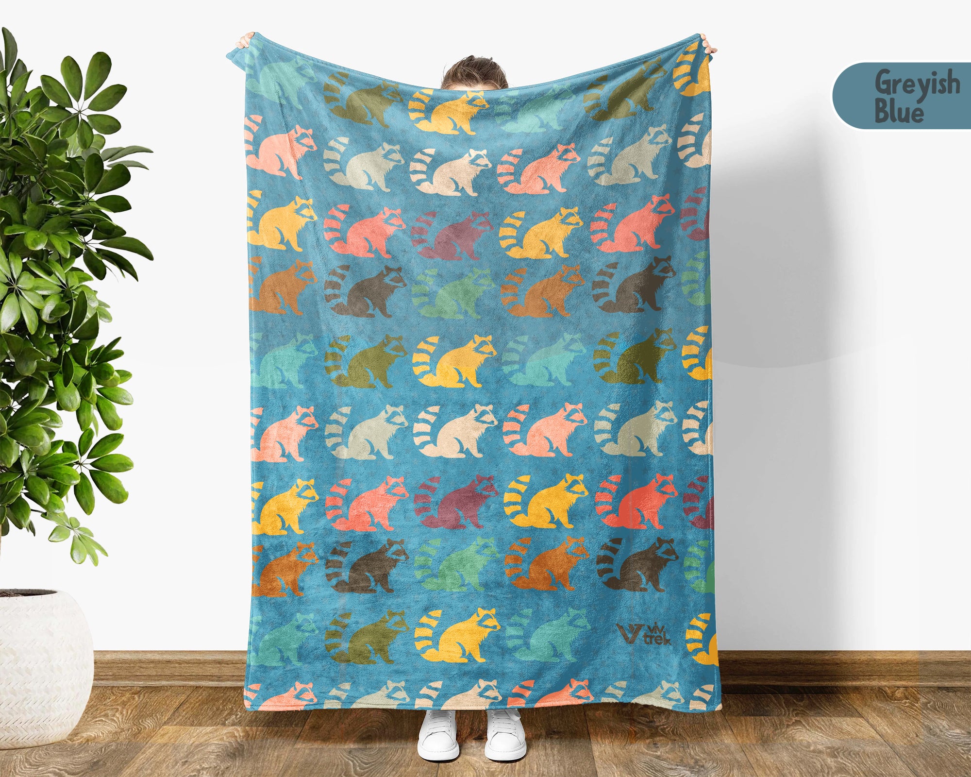 Retro Raccoon Gift Blanket Cozy Animal Lover Throw Funny Wildlife Decor Soft Graphic Blanket Unique Humor Gift for Home
