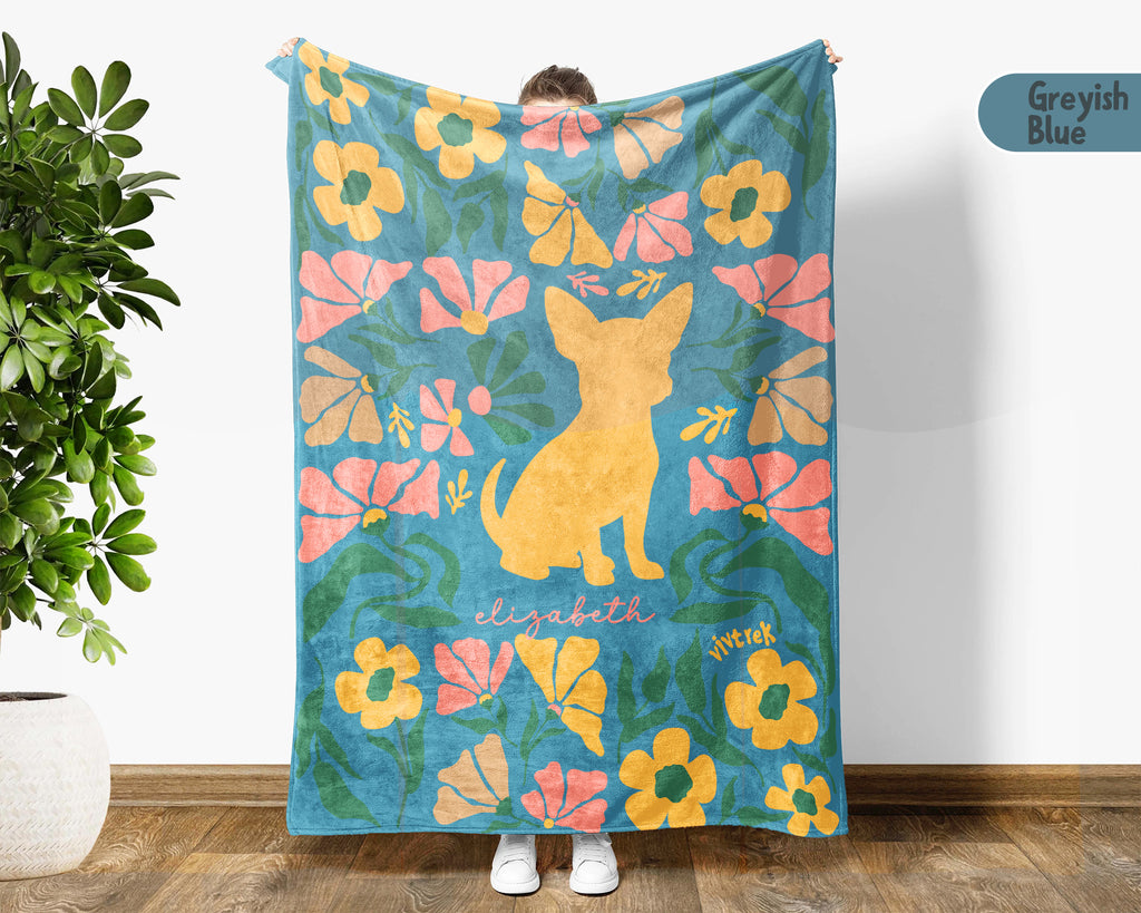 Personalized Name Floral Chihuahua Blanket, Cozy Dog Lover Throw Gift