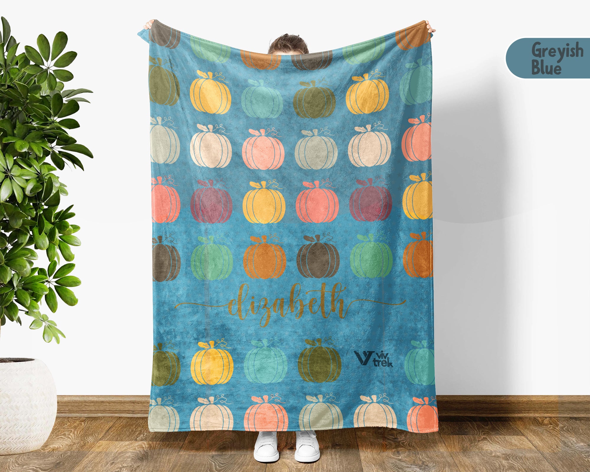 Custom Name Retro Pumpkin Blanket, Personalized Autumn Throw for Rustic Farmhouse Decor and Cozy Harvest Gifts