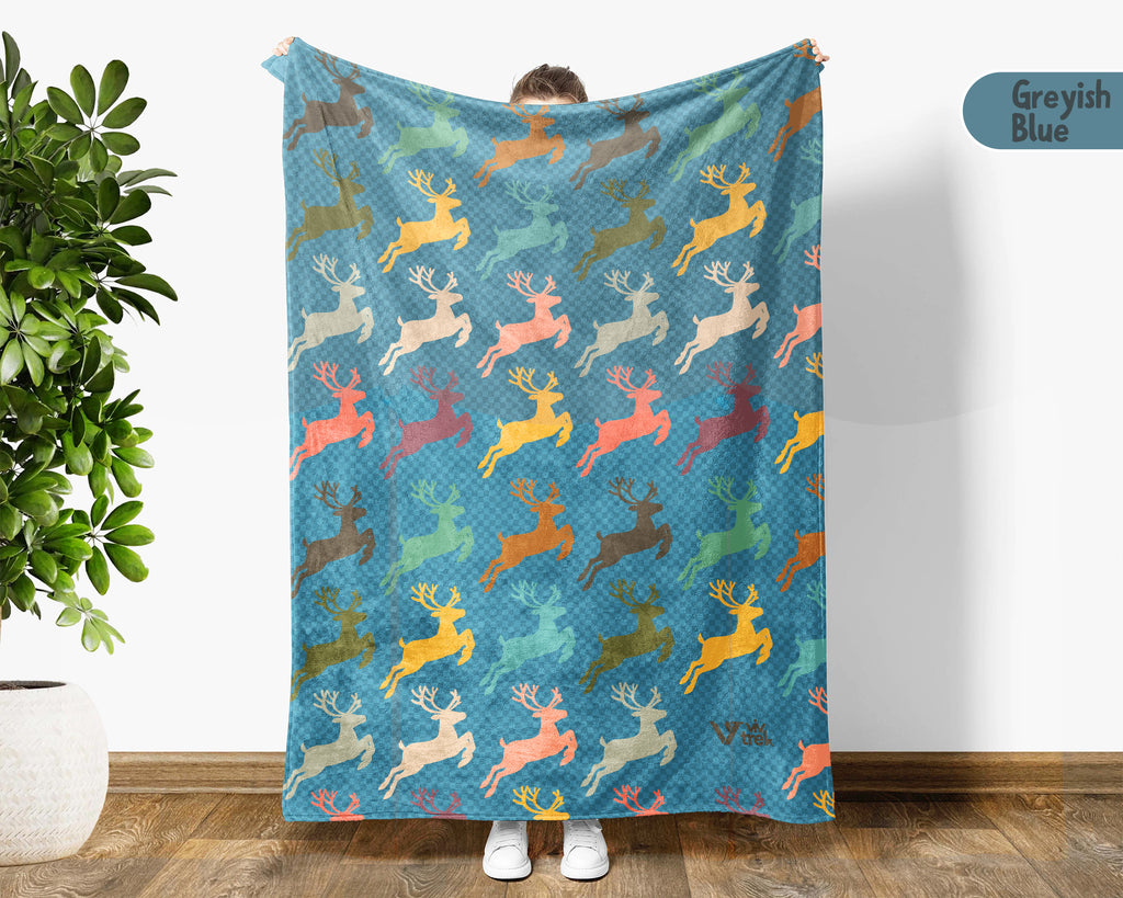 Retro Reindeer Blanket for Woodland Decor, Cozy Rustic Wildlife Throw Gift for Forest and Cabin Style Homes