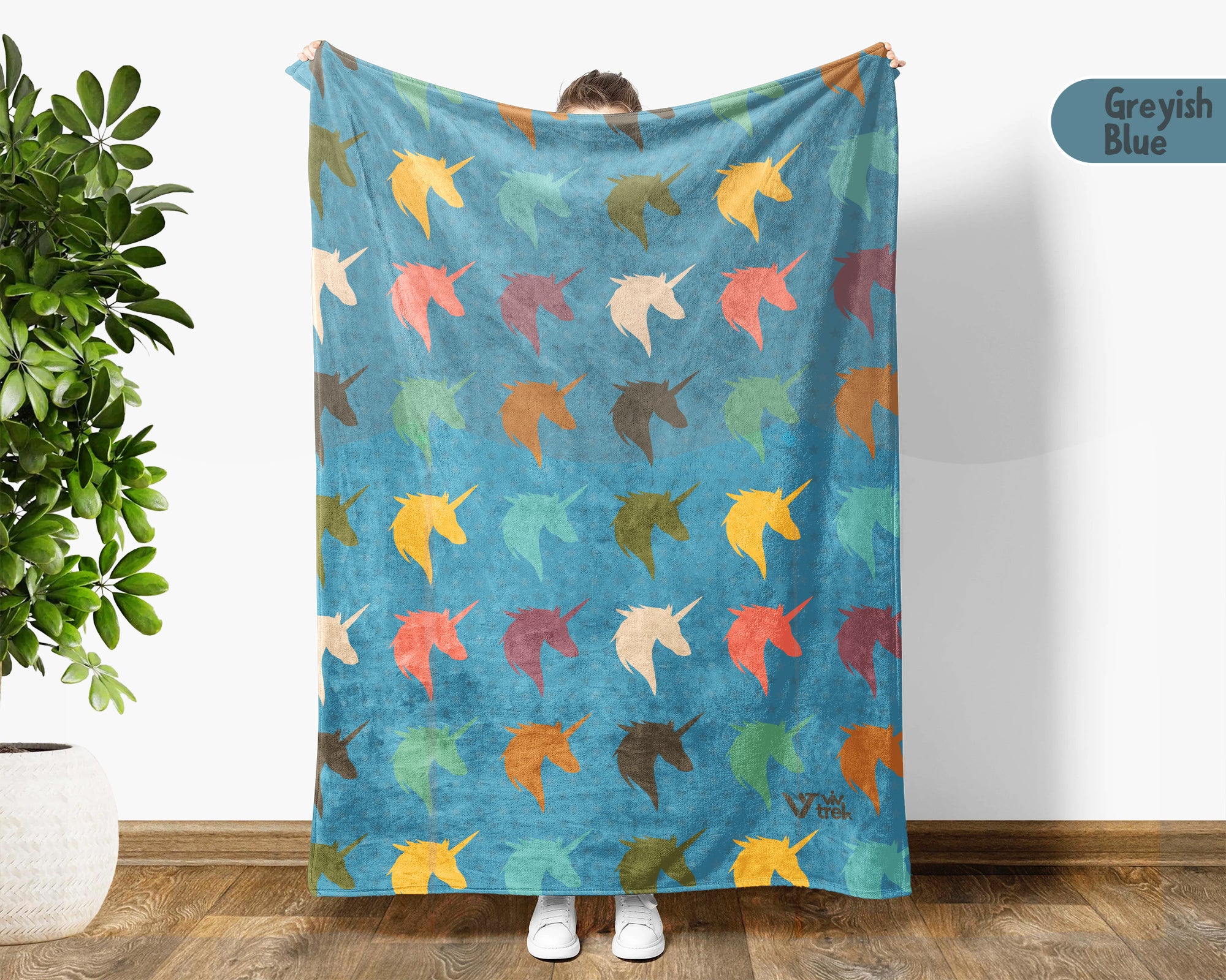 Retro Unicorn Blanket Gift for Fantasy Lovers, Cozy Magical Throw, Whimsical Decor Accent for Bedroom and Living Spaces