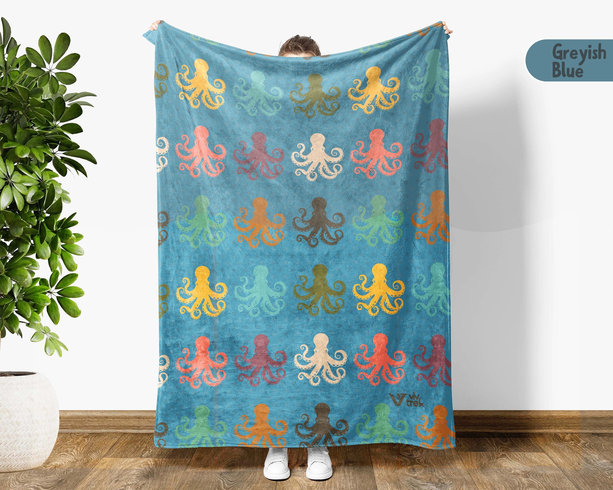 Retro Octopus Blanket Gift for Ocean Lovers, Cozy Sea Creature Throw, Nautical Decor Accent for Bedroom and Living Spaces