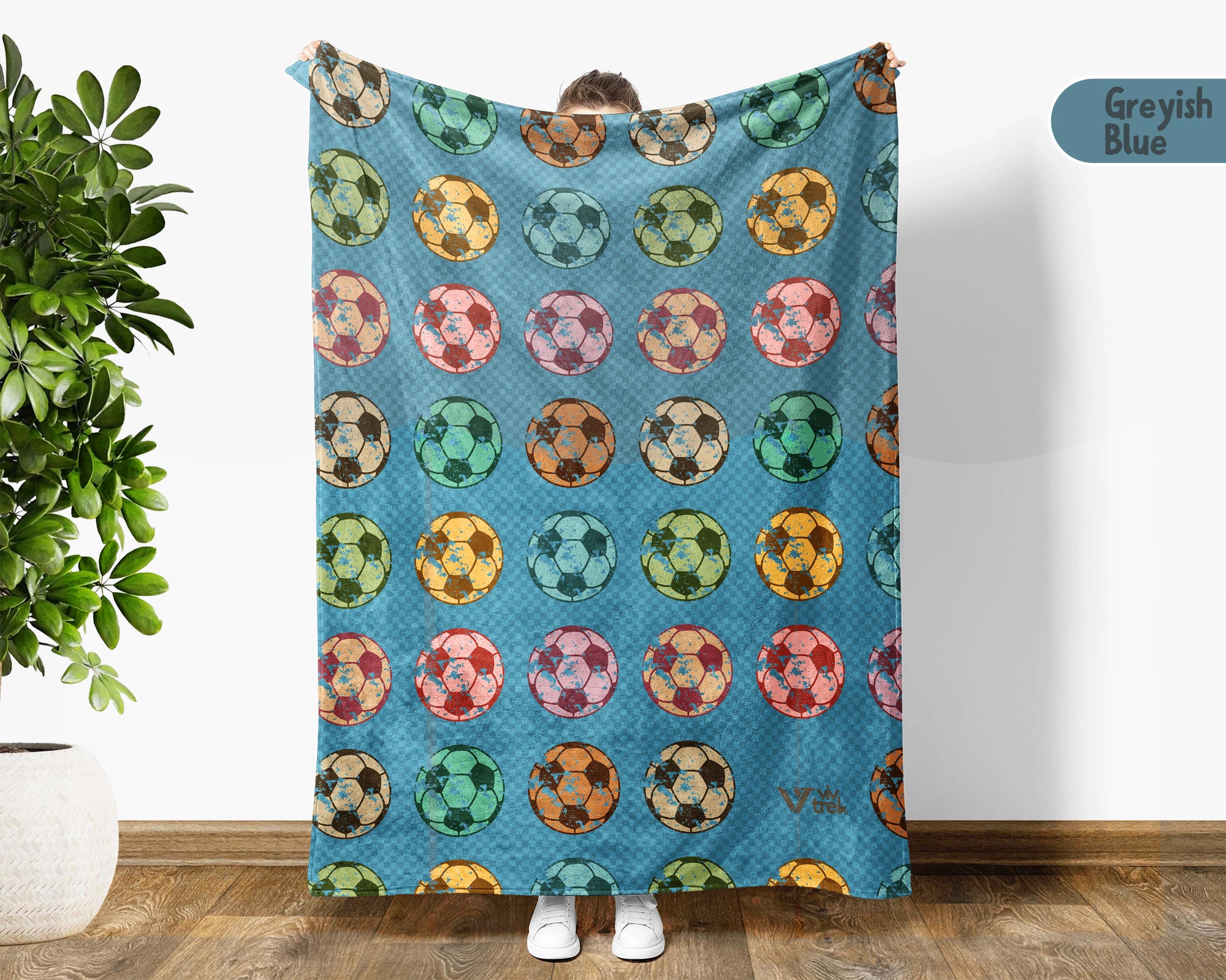 Retro Soccer Blanket Gift Cozy Sports Throw Soft Football Graphic Decor Unique Player Gift for Match Day Fans