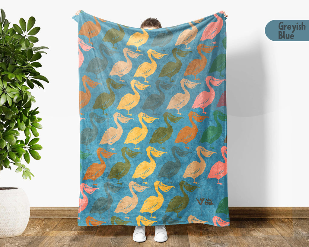 Cozy Pelican Throw Blanket – Vintage Coastal Wildlife Gift for Bird Lovers