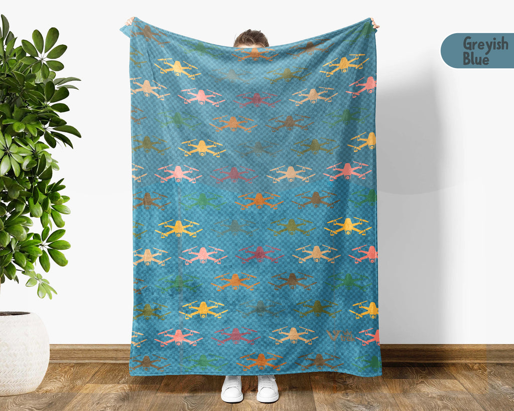Retro Drone Throw Blanket – Cozy Gift for FPV Drone Enthusiasts