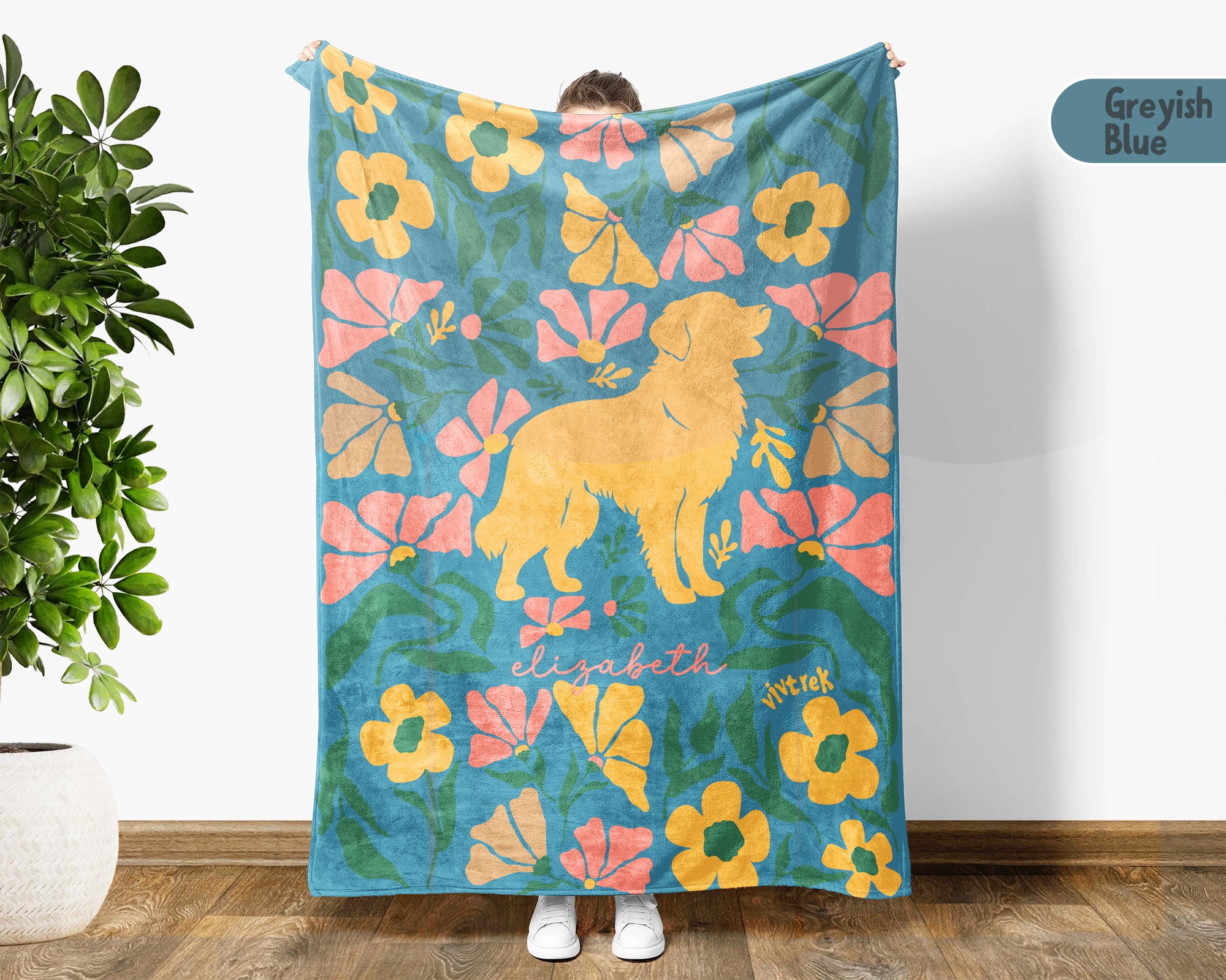 Floral Personalized Golden Retriever Blanket with Custom Name, Cozy Wildflower Throw for Kids Teens Adults, Dog Lover Birthday Gift