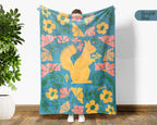 Floral Squirrel Blanket – Cozy Vintage Wildlife Lover Throw