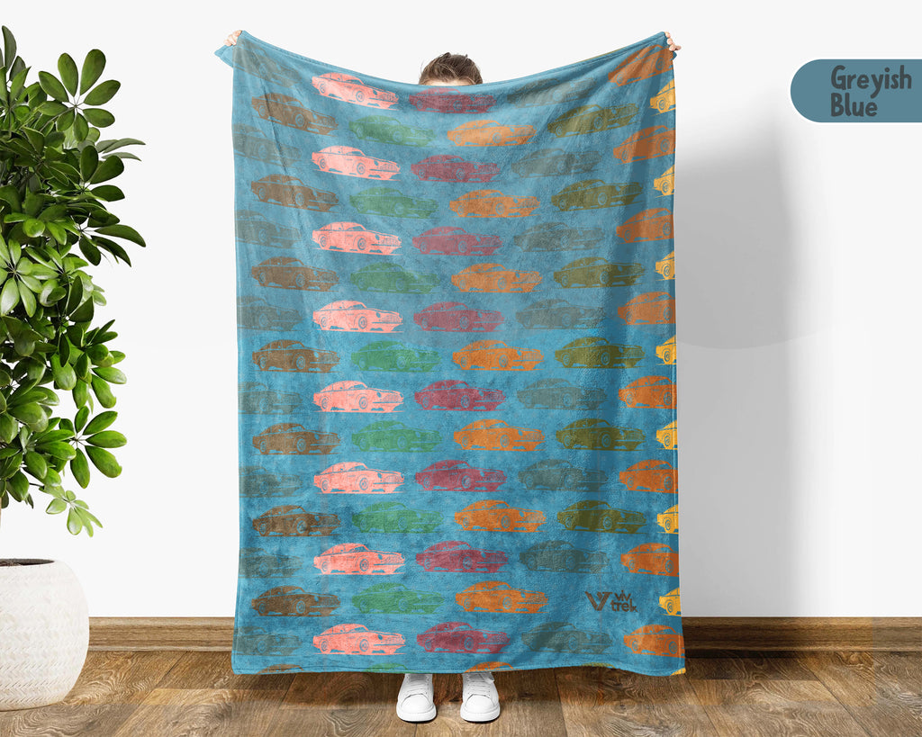 Retro Classic Car Throw Cozy Automotive Blanket Soft Garage Decor Unique Mechanic Gift for Vehicle Enthusiasts