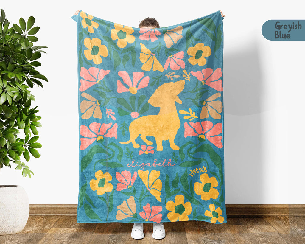 Personalized Name Floral Dachshund Blanket, Cozy Wiener Dog Lover Throw